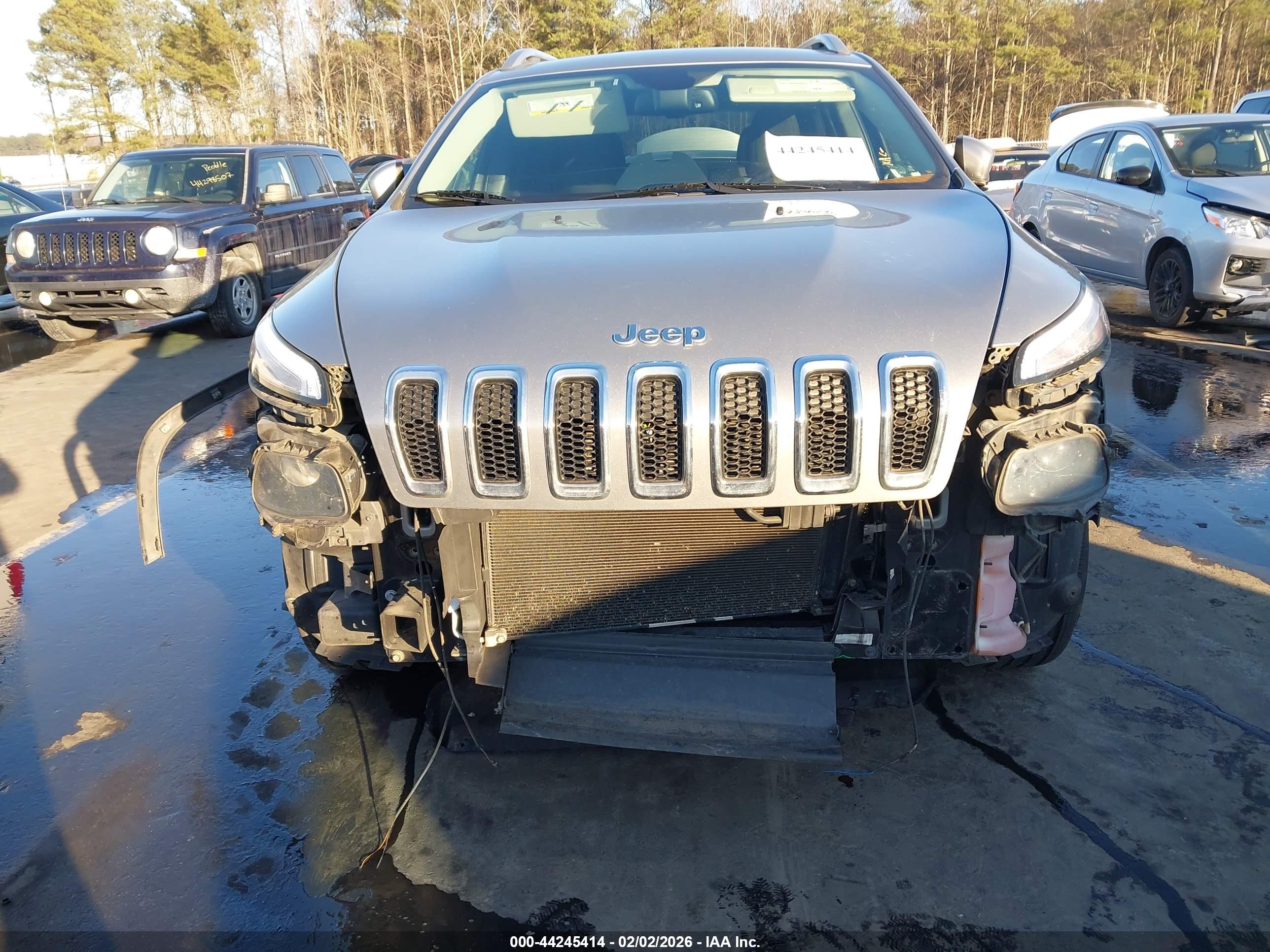 JEEP CHEROKEE image 6