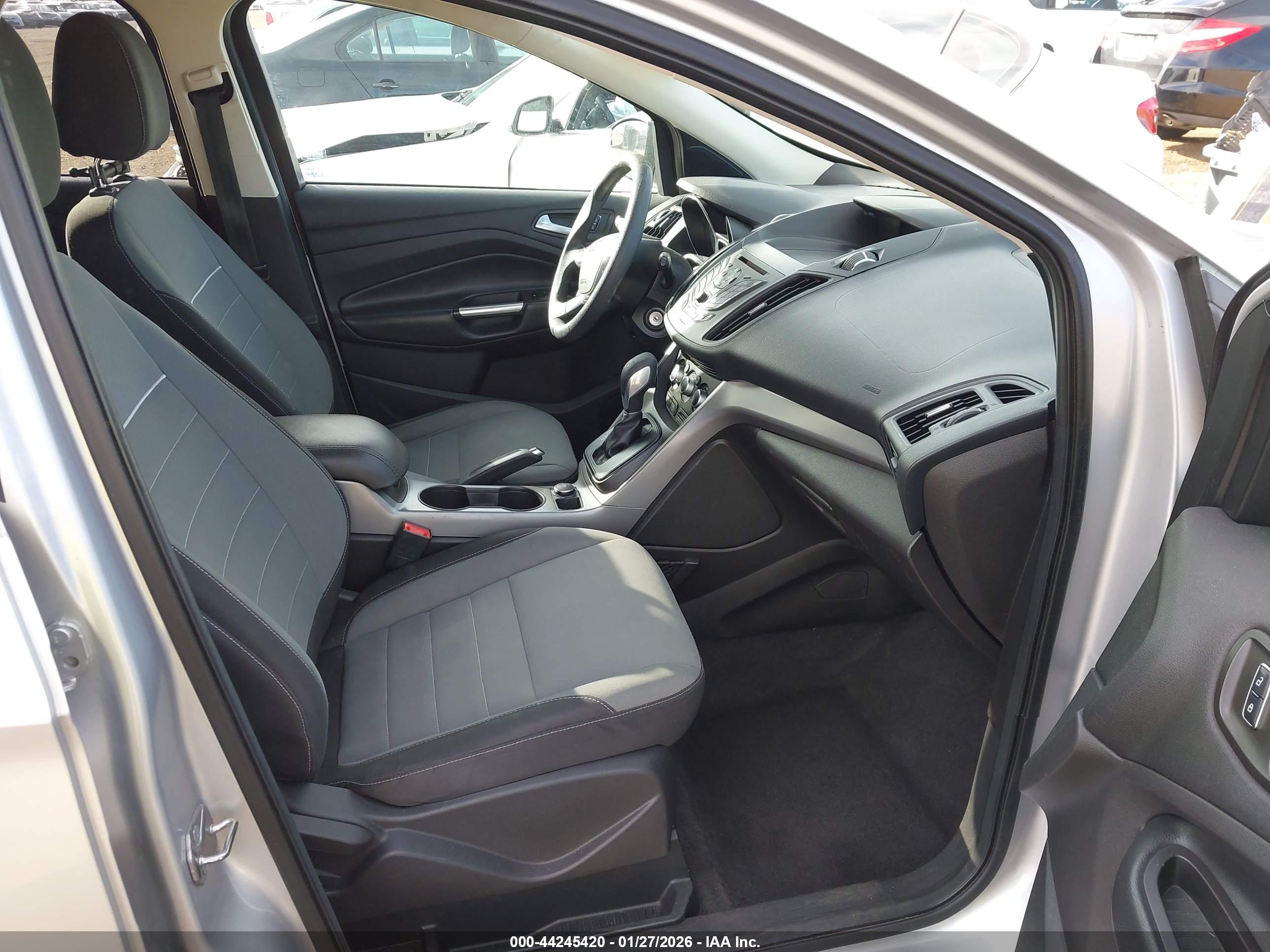 FORD ESCAPE image 5