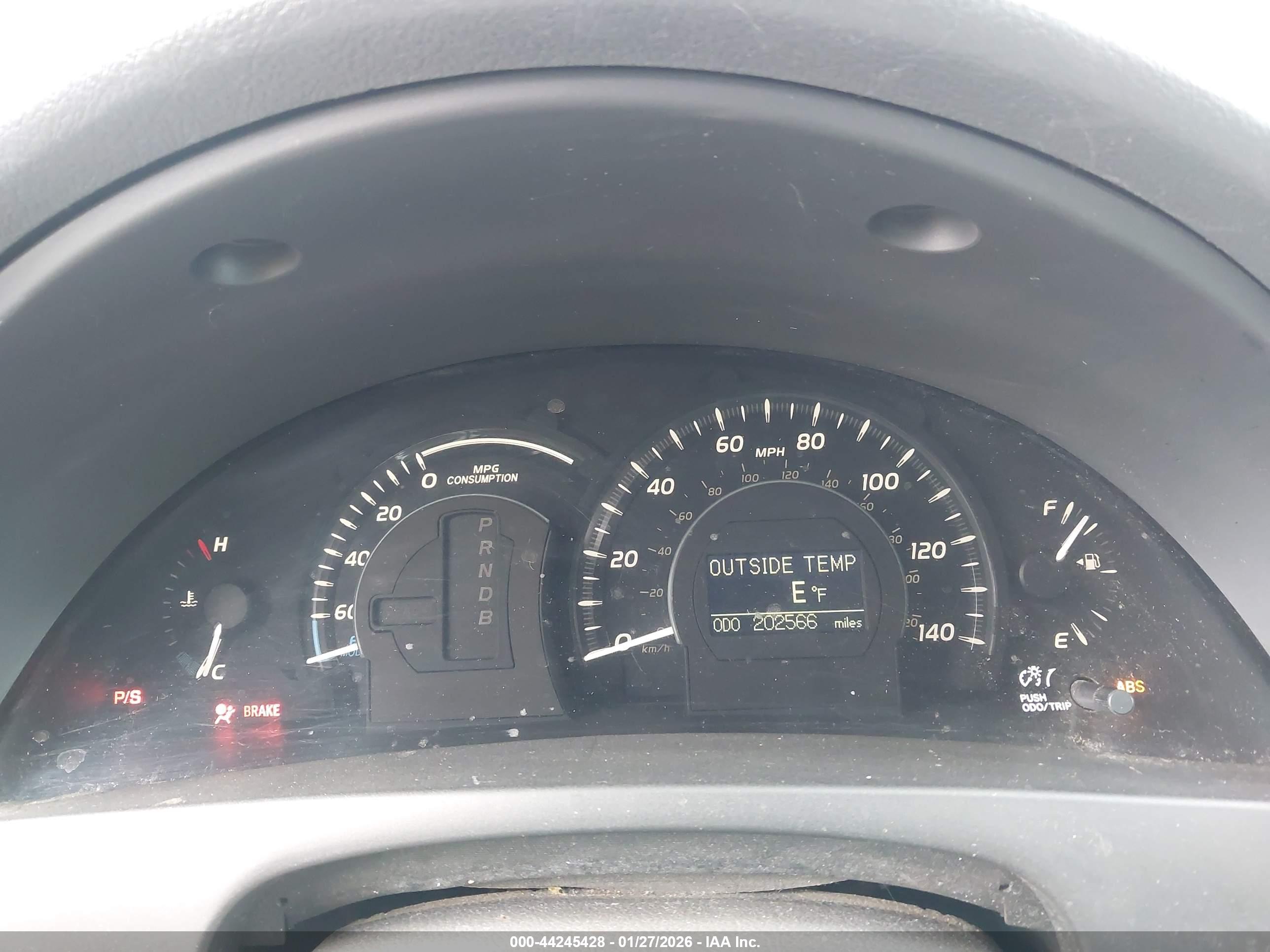 TOYOTA CAMRY image 7