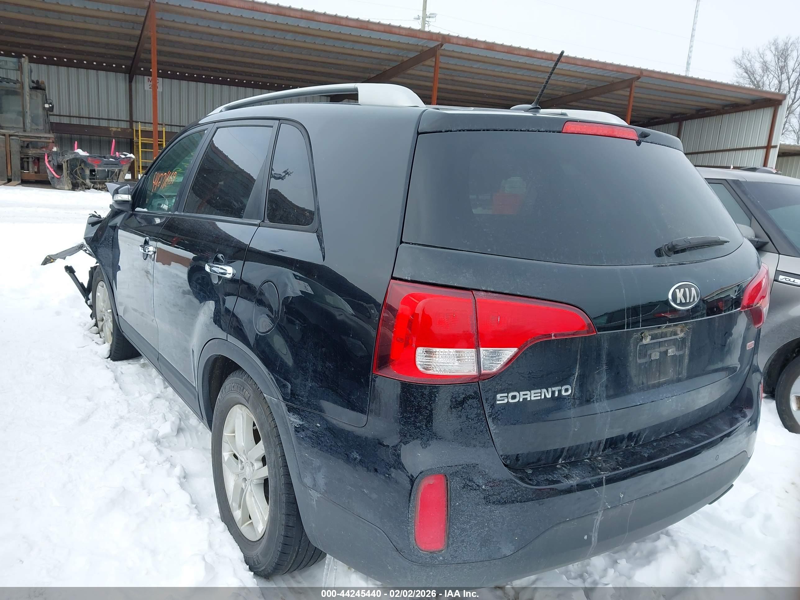 KIA SORENTO image 3