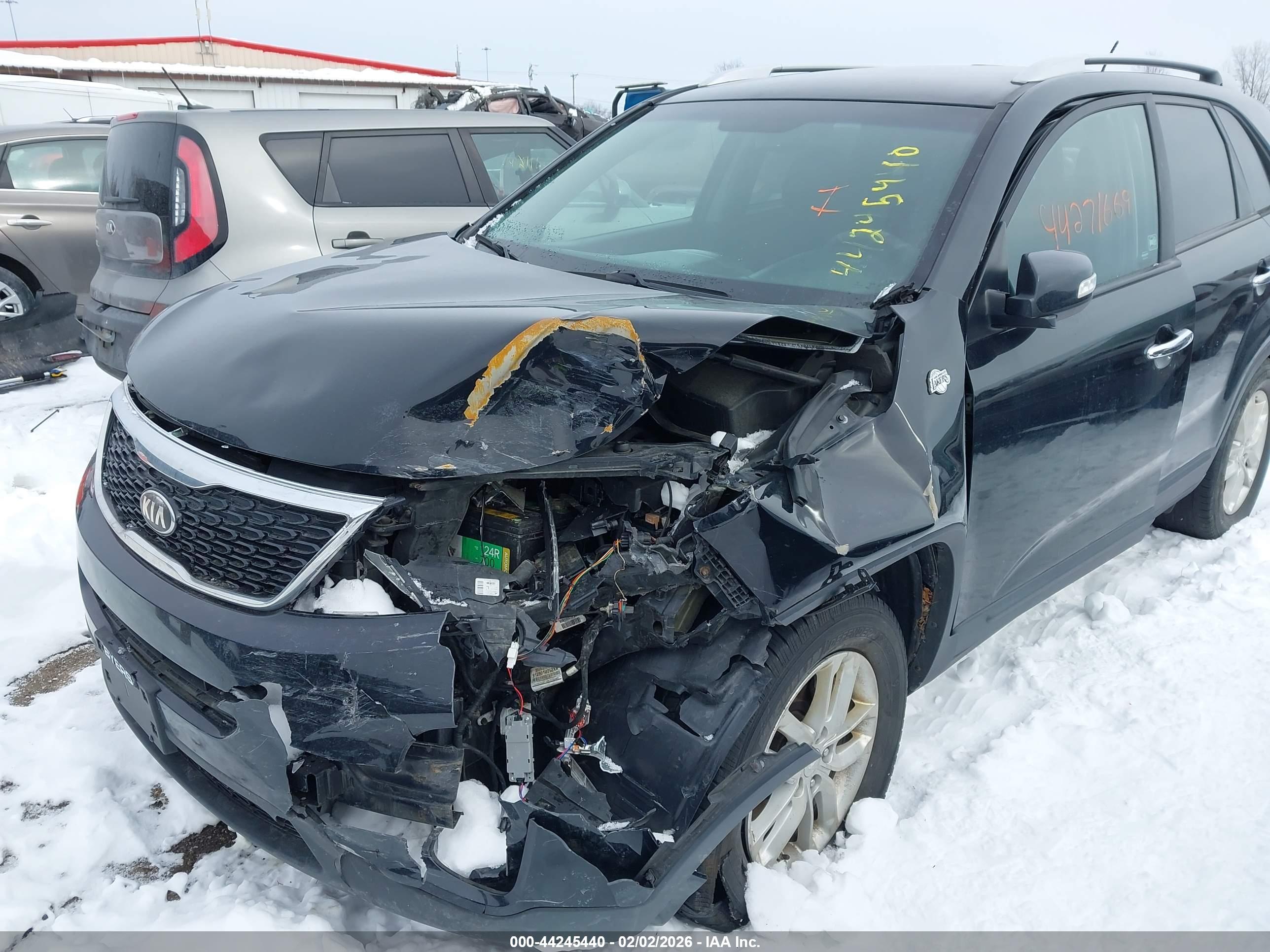 KIA SORENTO image 6