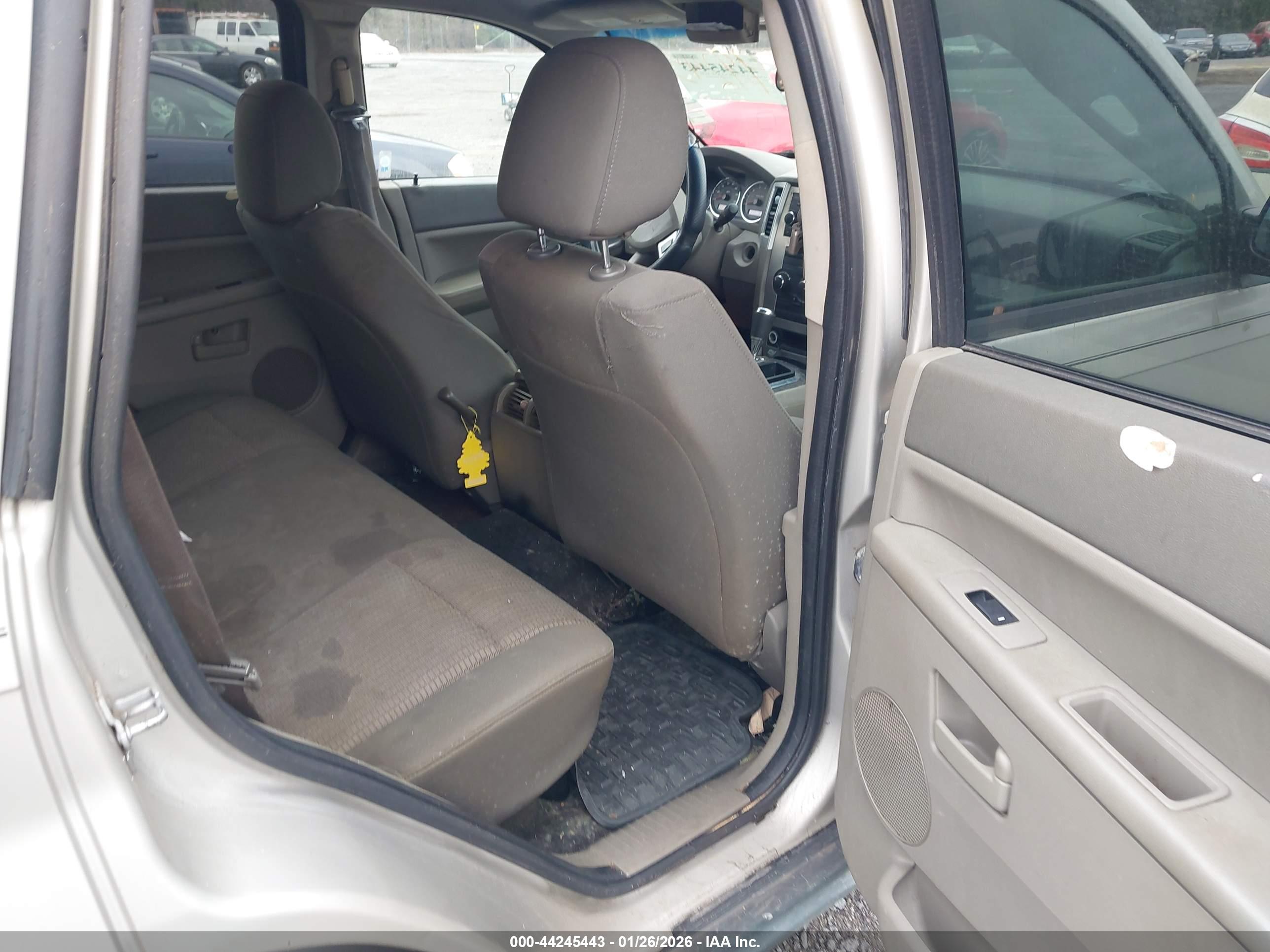 JEEP GRAND image 8