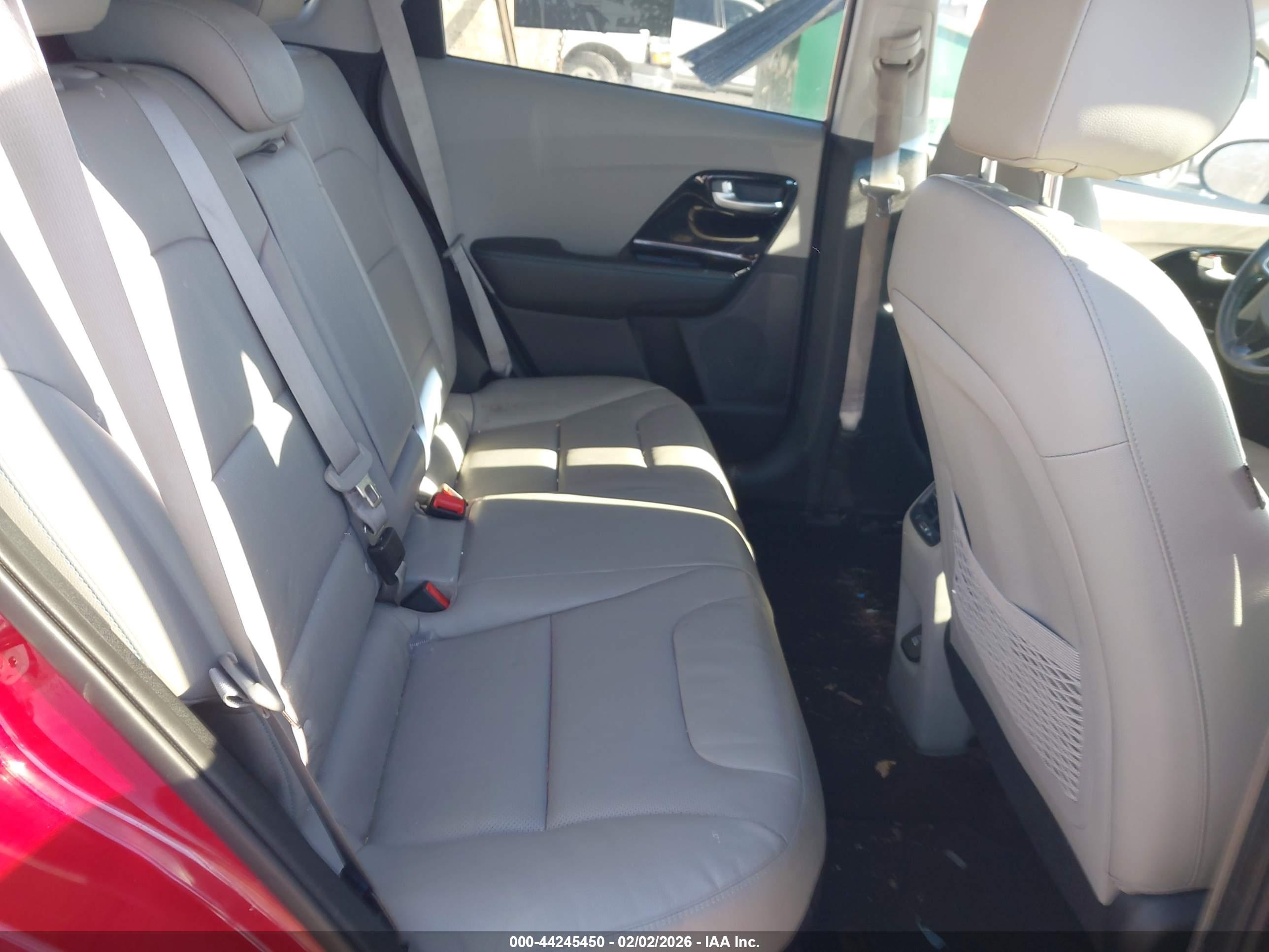 KIA NIRO image 8