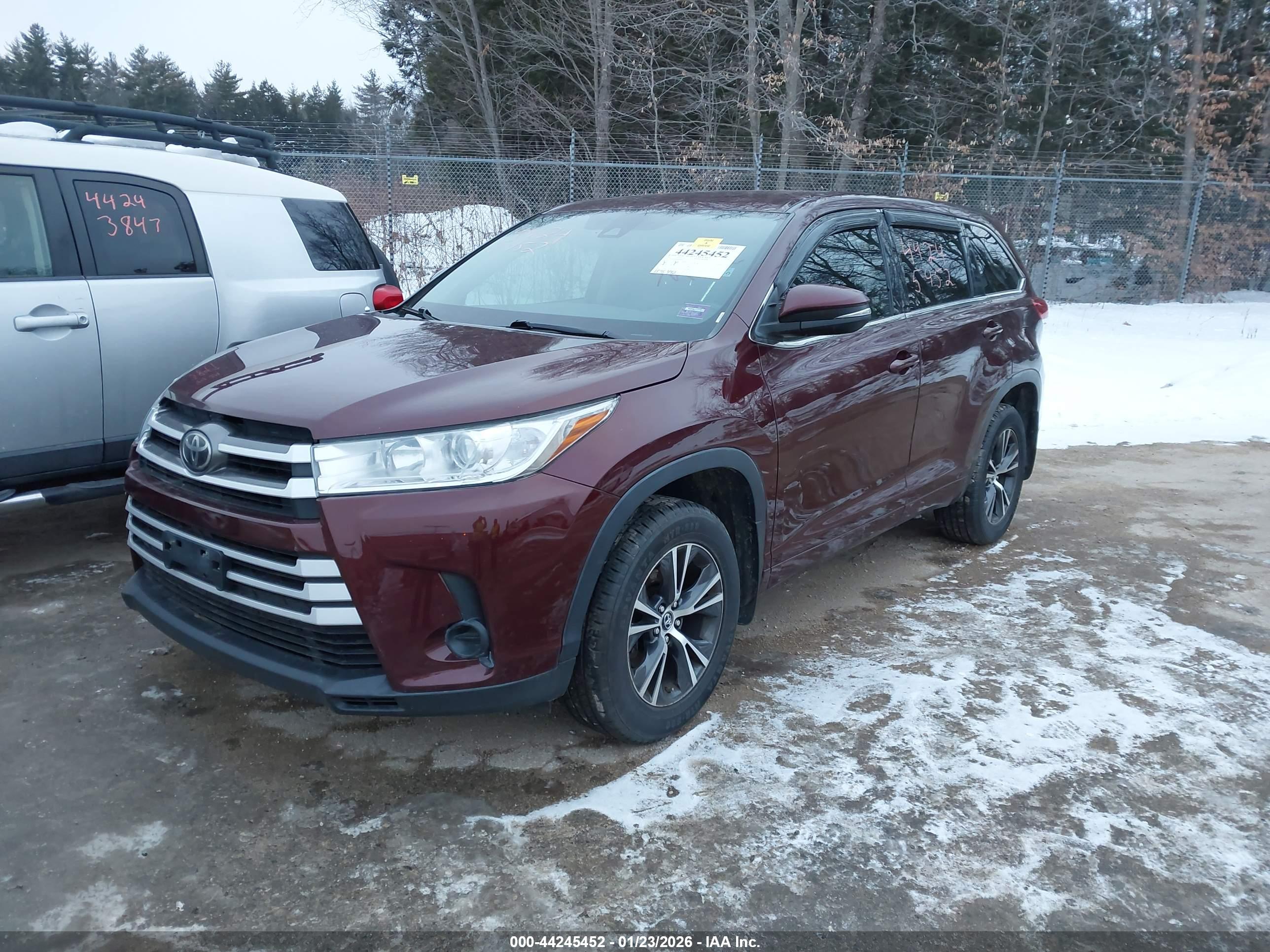 TOYOTA HIGHLANDER image 2