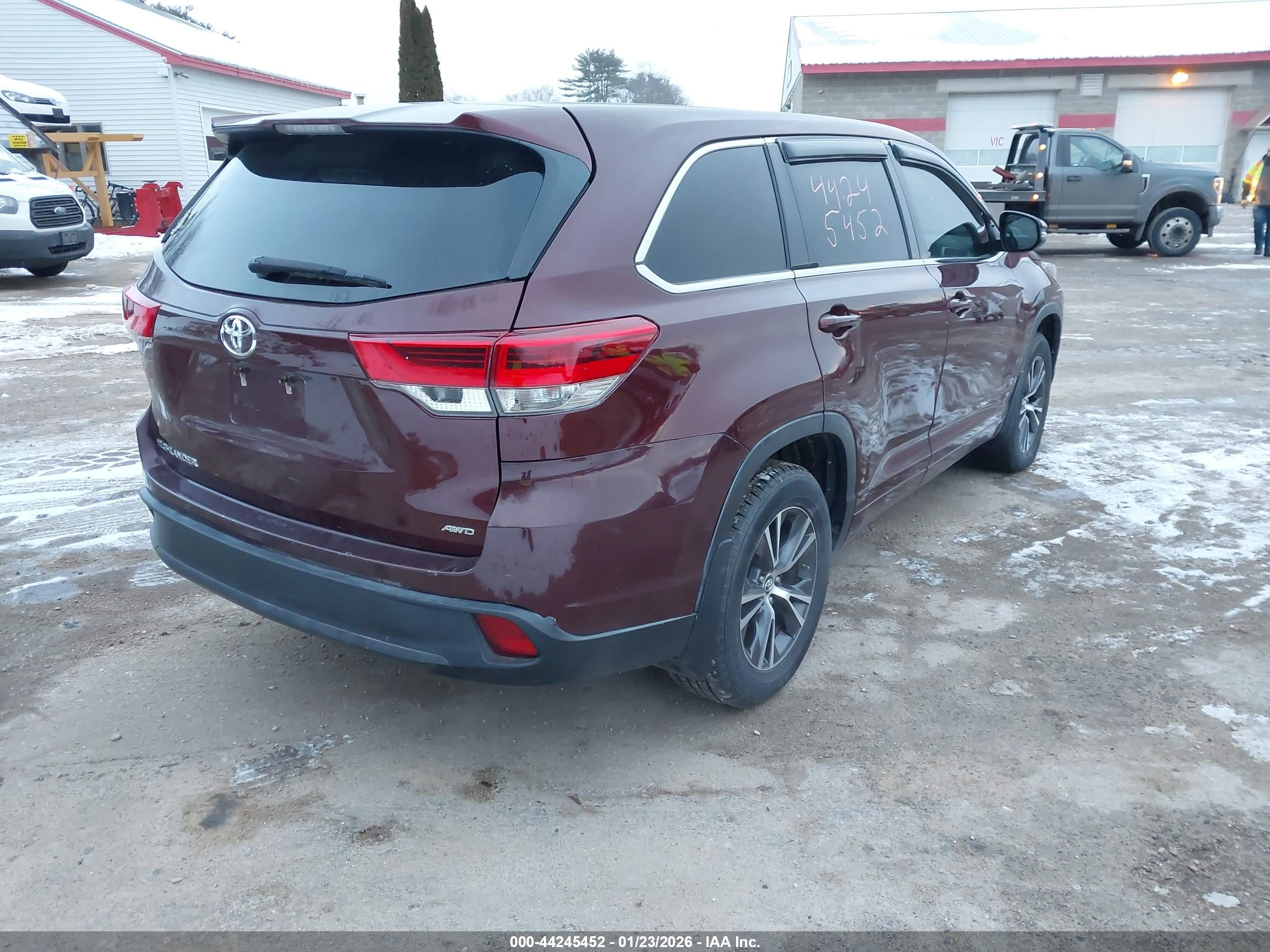TOYOTA HIGHLANDER image 4