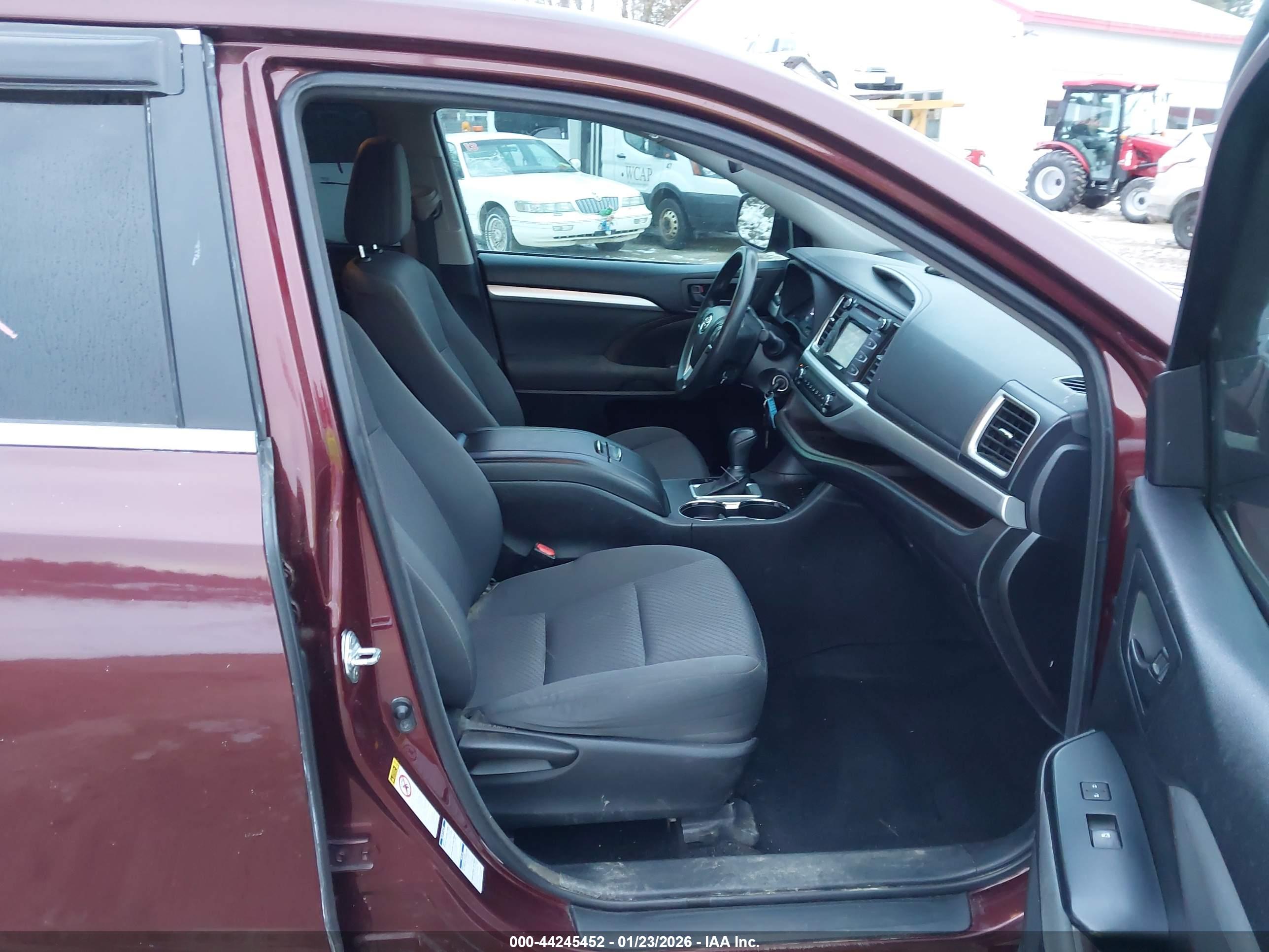 TOYOTA HIGHLANDER image 5