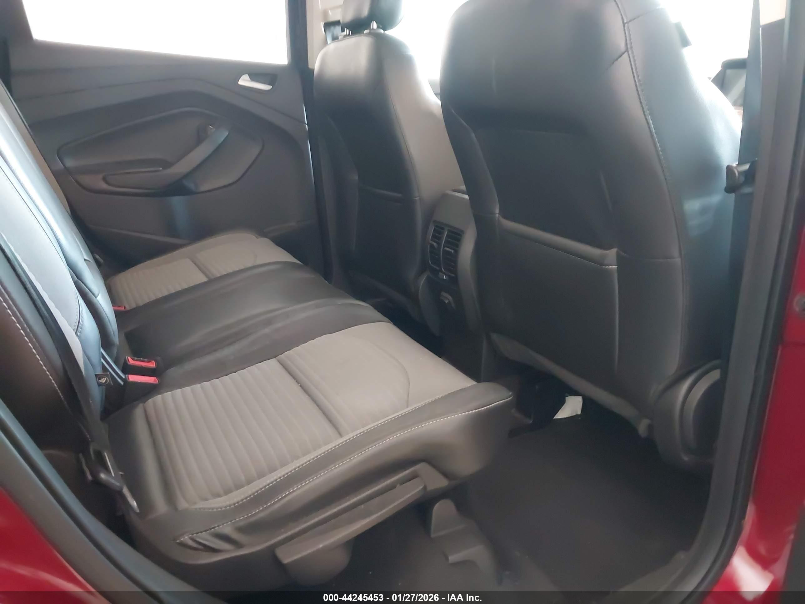 FORD ESCAPE image 8