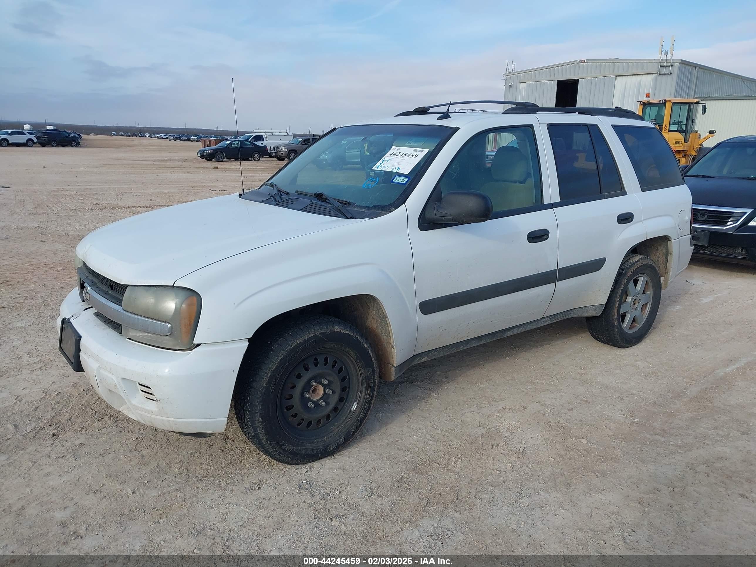 CHEVROLET TRAILBLAZER image 2