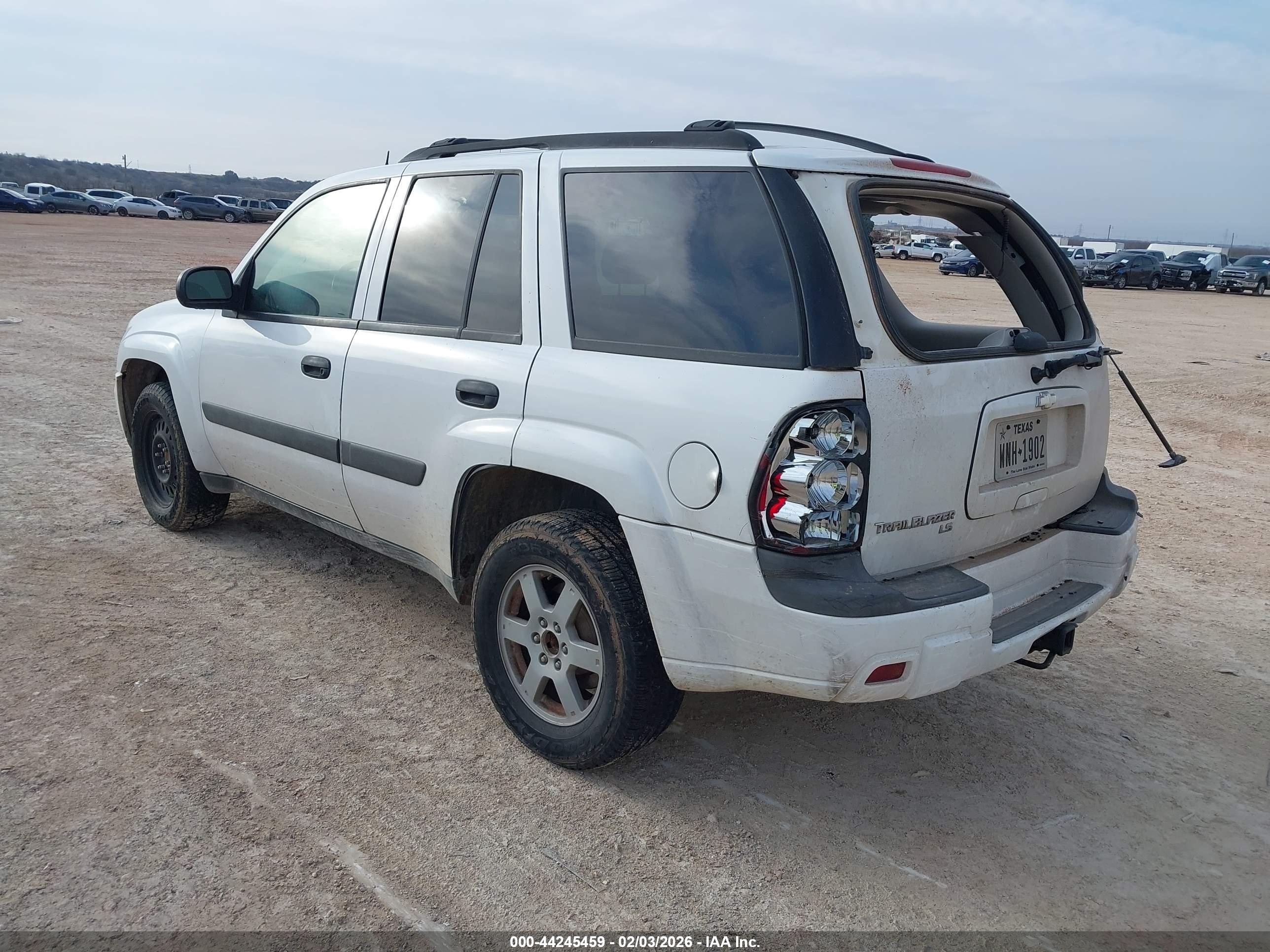 CHEVROLET TRAILBLAZER image 3
