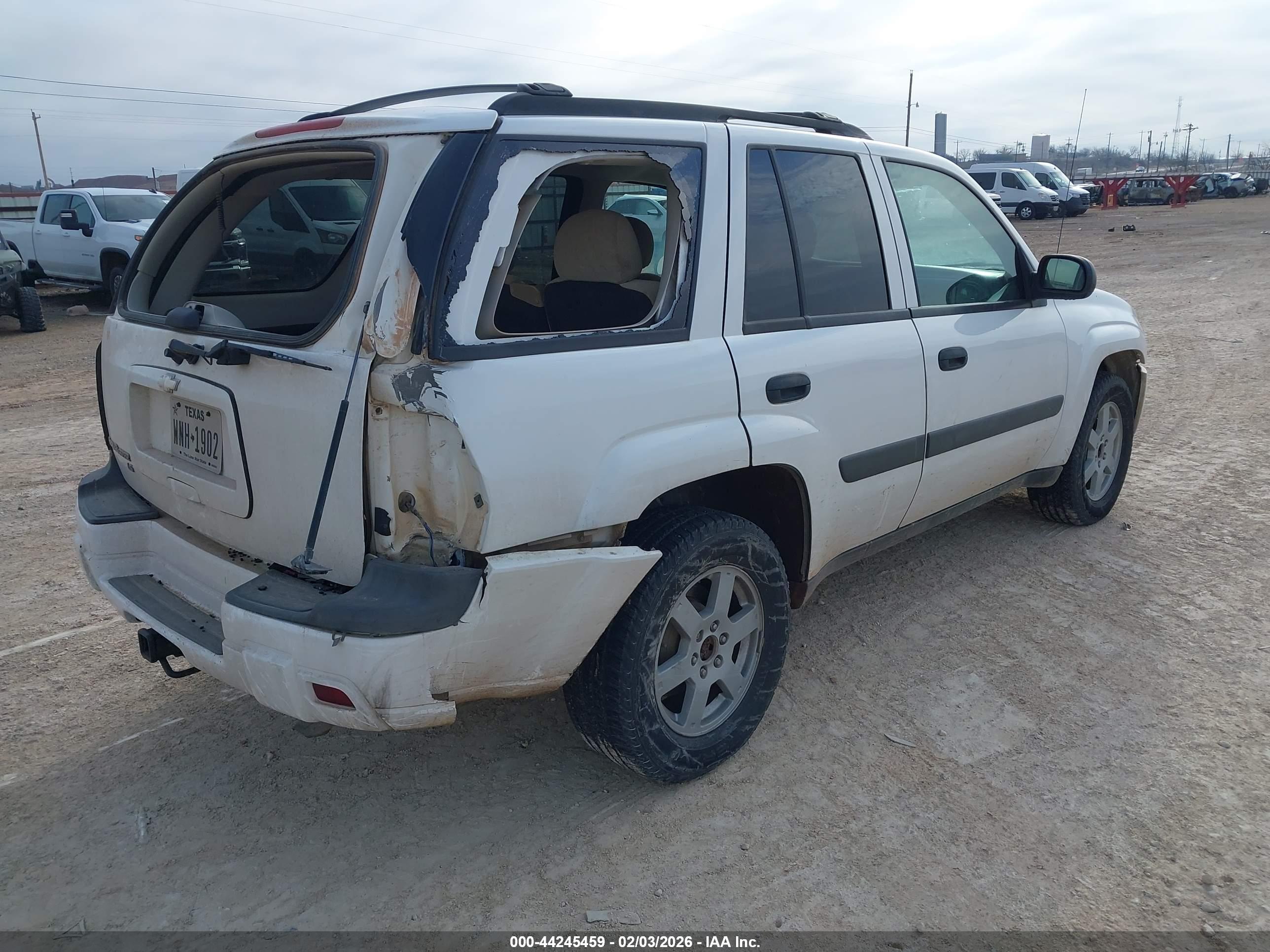 CHEVROLET TRAILBLAZER image 4