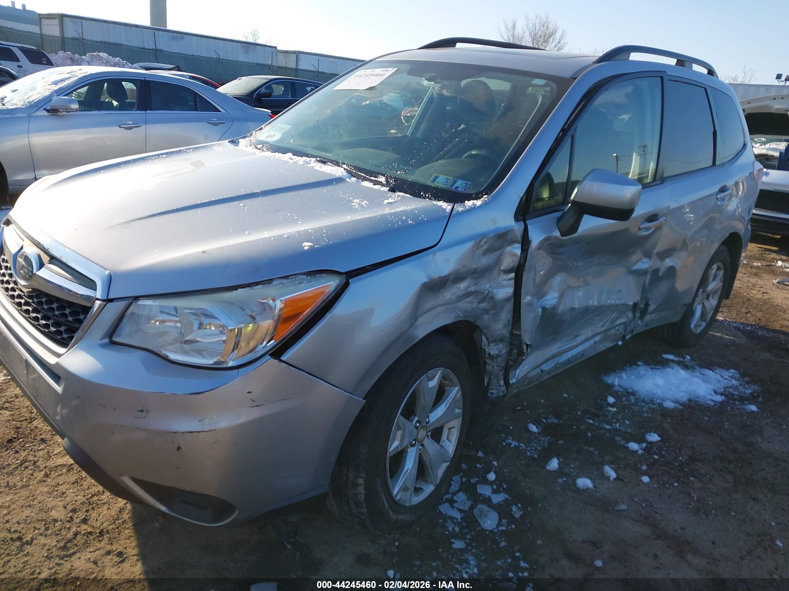 SUBARU FORESTER image 6