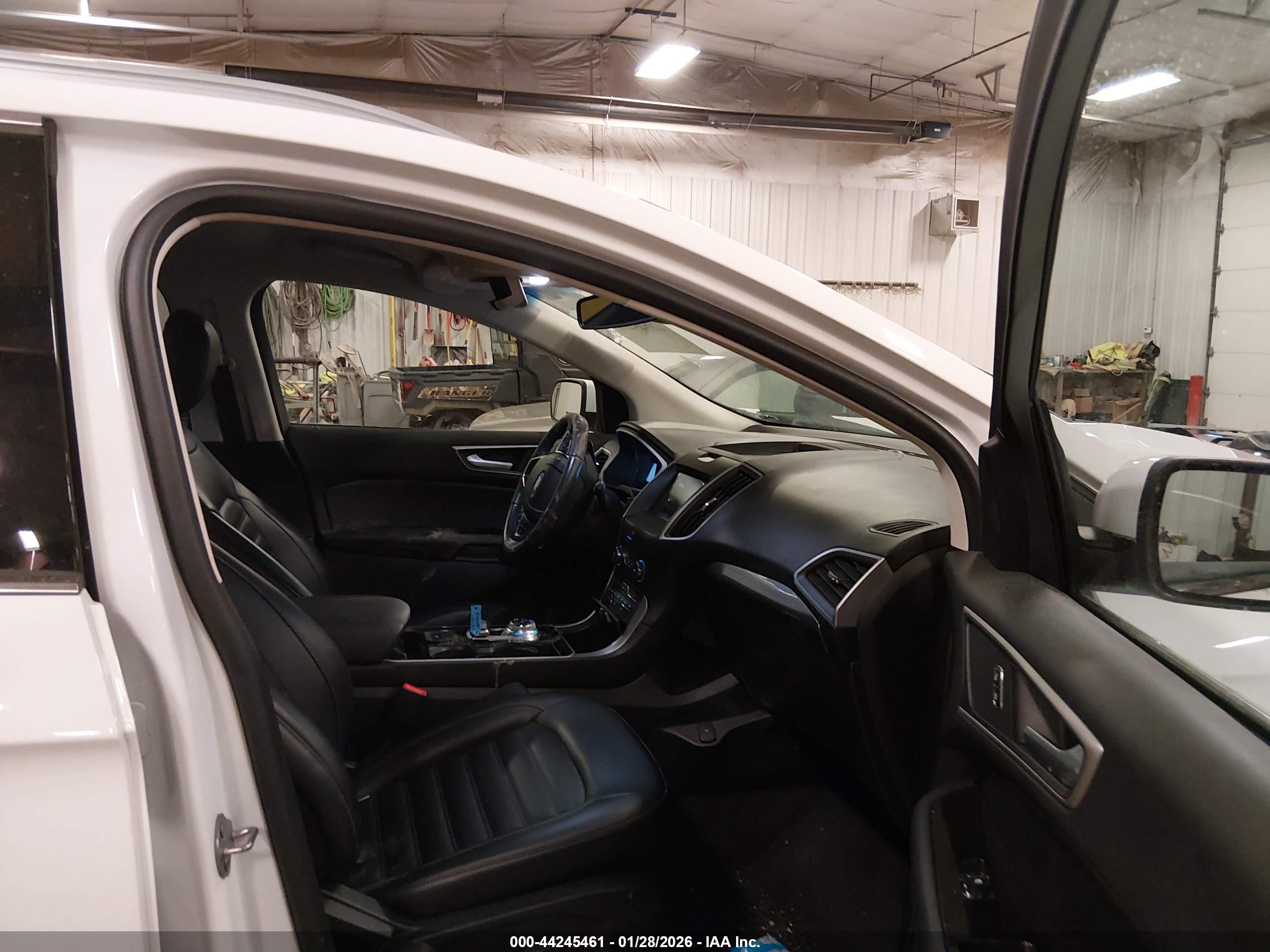 FORD EDGE image 5