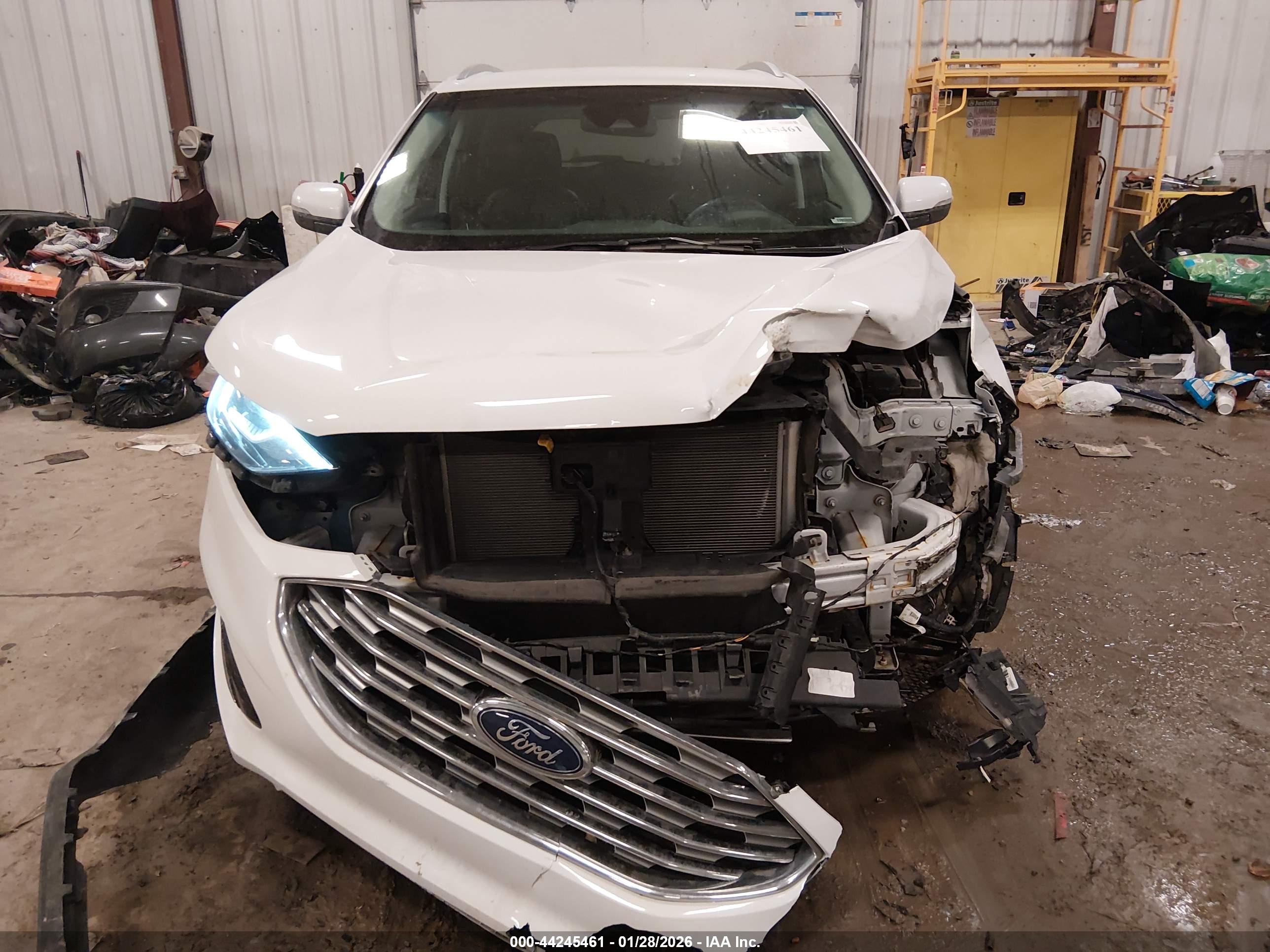 FORD EDGE image 6