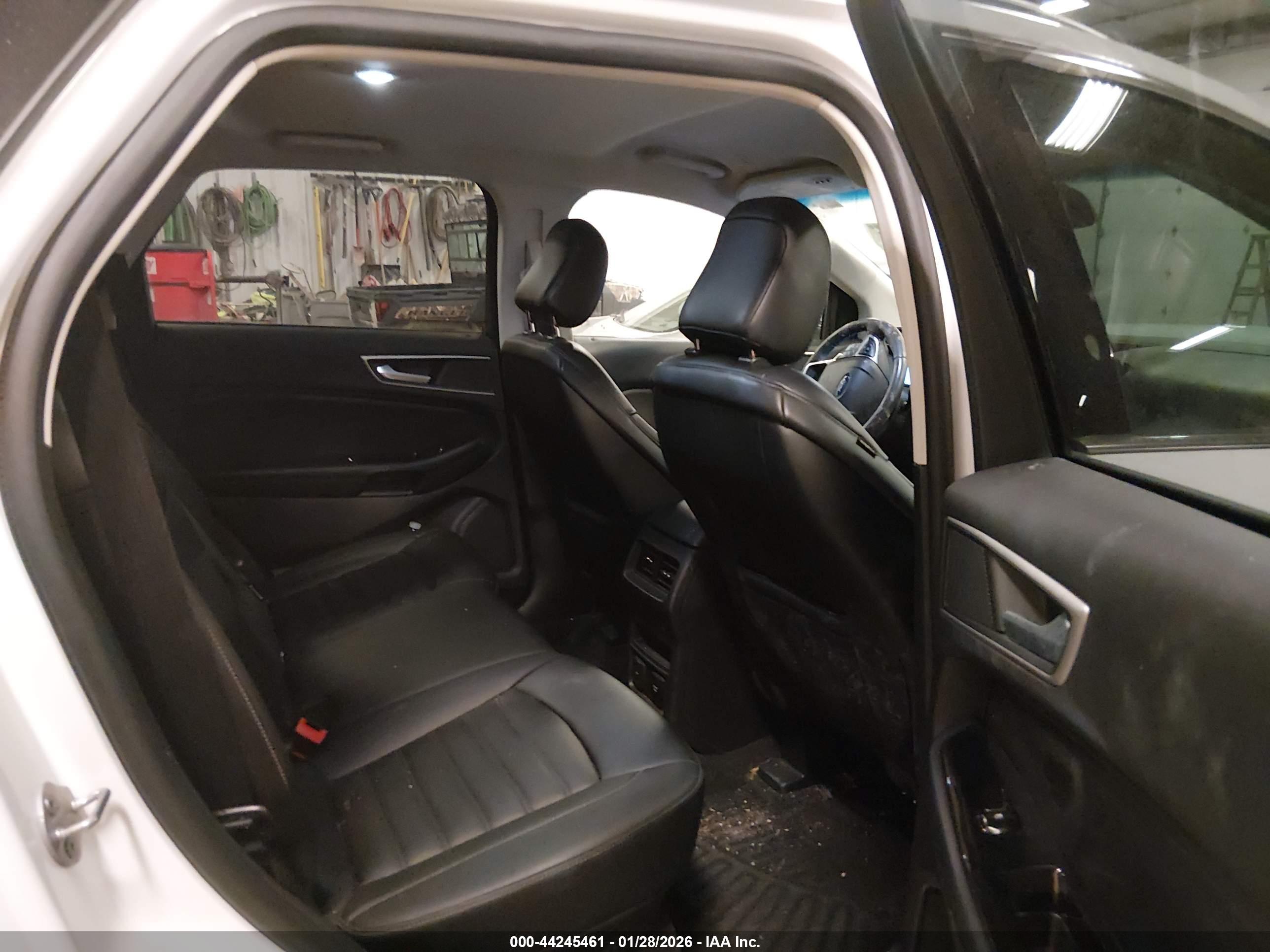 FORD EDGE image 8