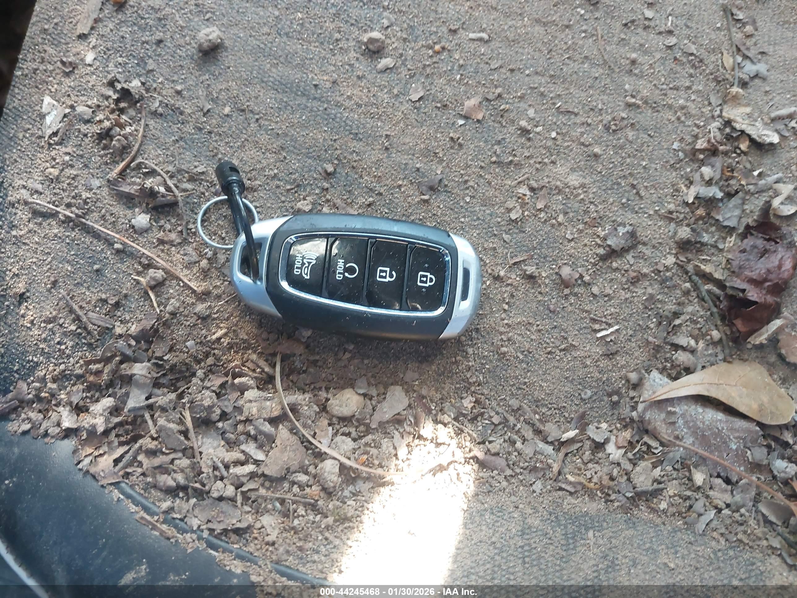 HYUNDAI VENUE image 11