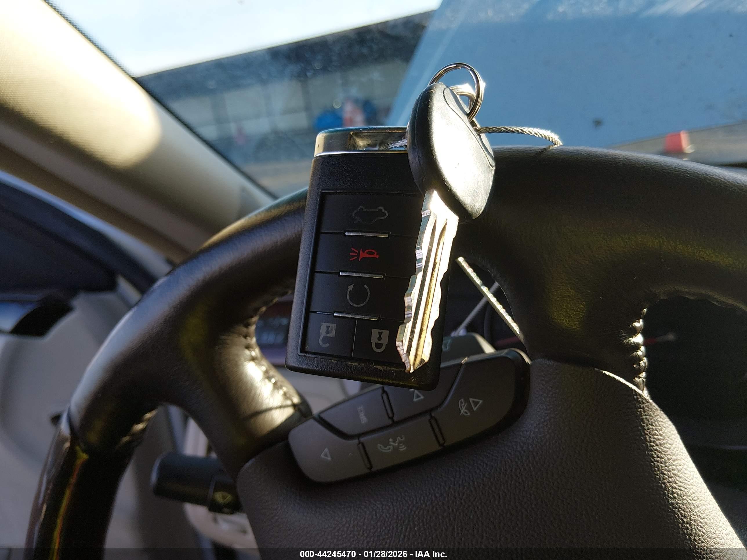 CADILLAC DTS image 11