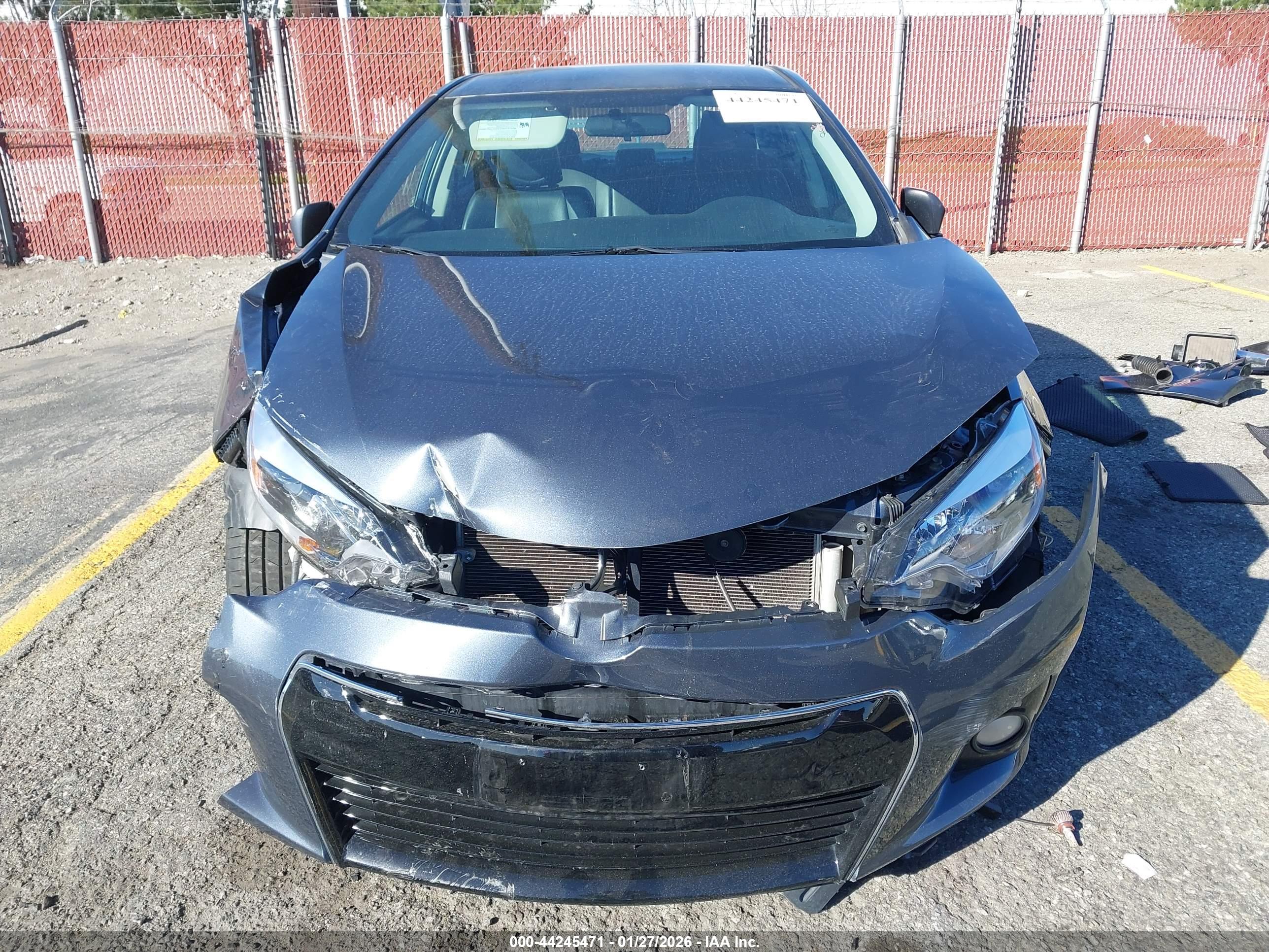 TOYOTA COROLLA image 6
