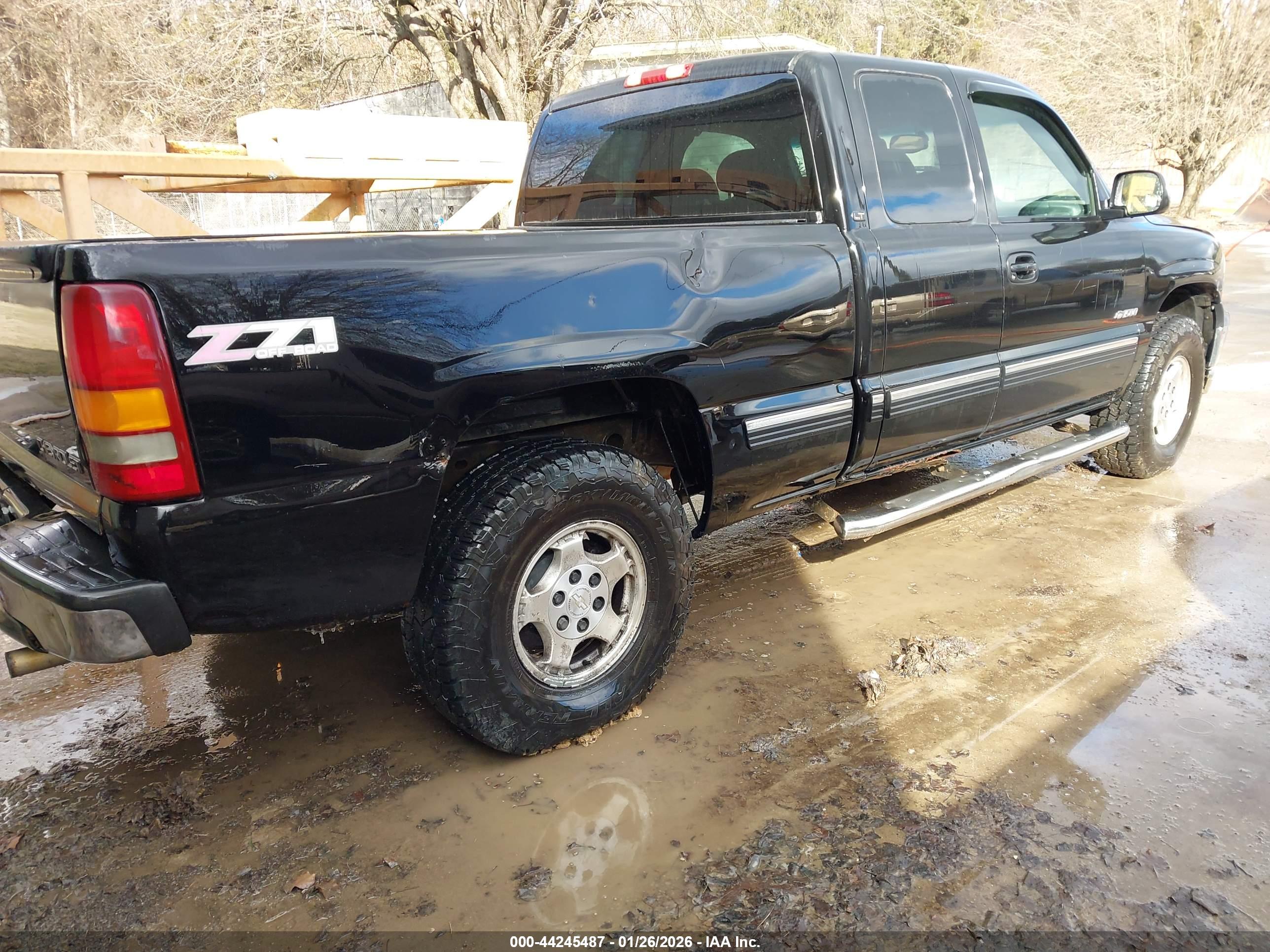 CHEVROLET SILVERADO image 4