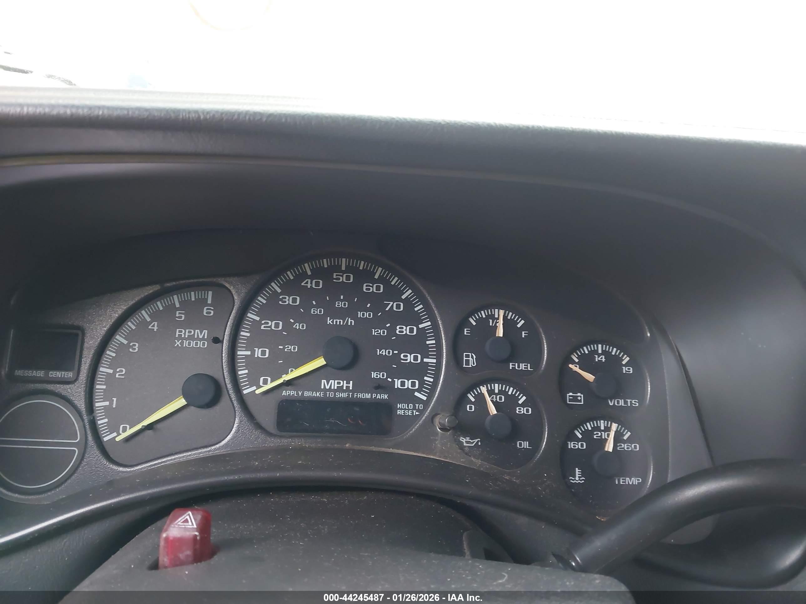 CHEVROLET SILVERADO image 7