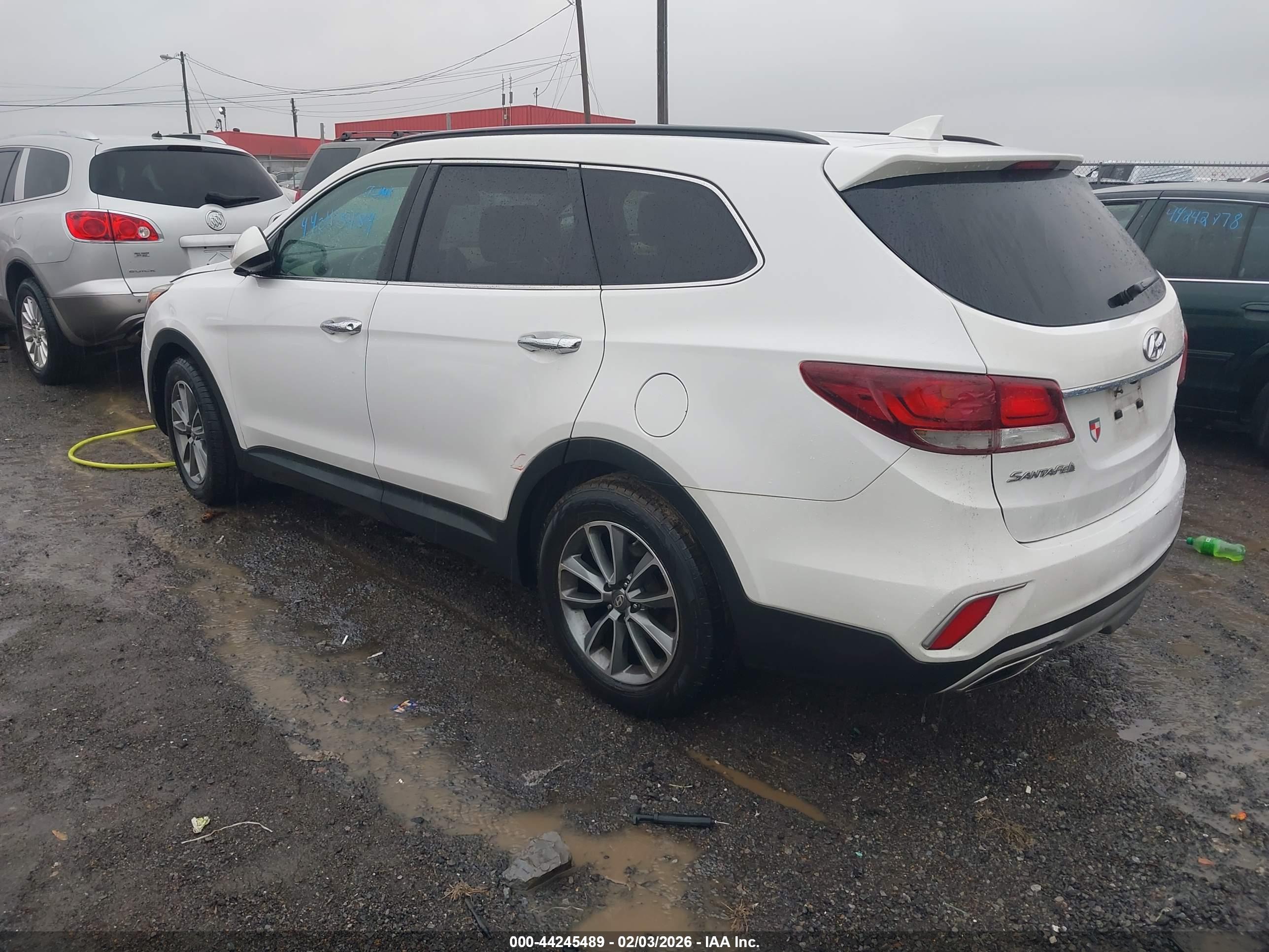HYUNDAI SANTA image 3