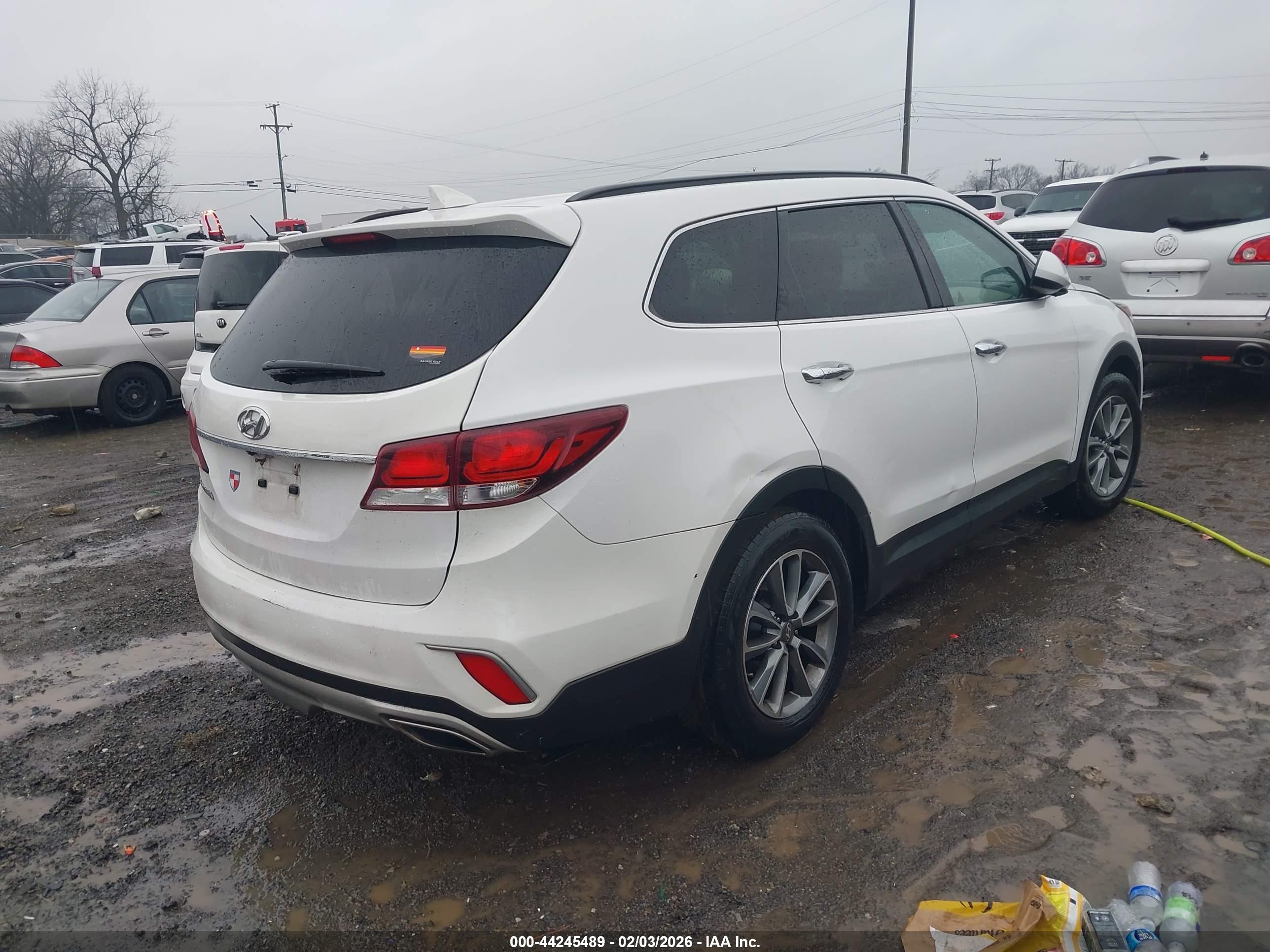 HYUNDAI SANTA image 4