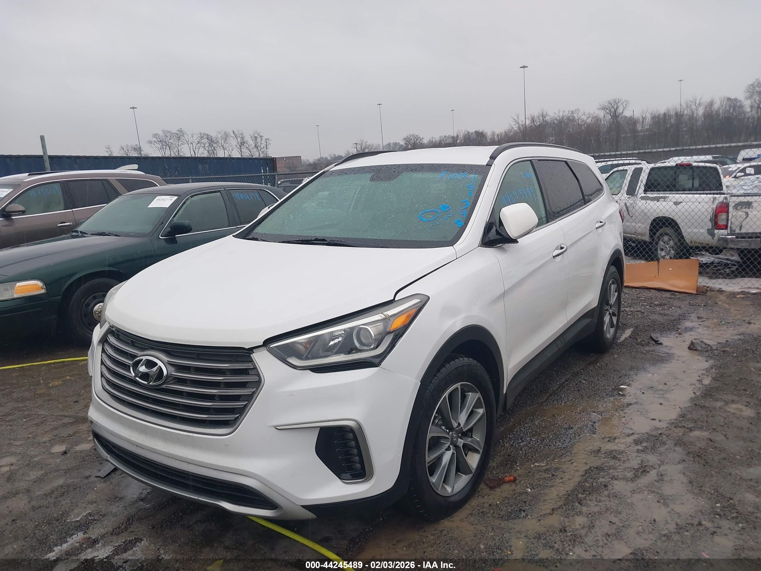 HYUNDAI SANTA image 6