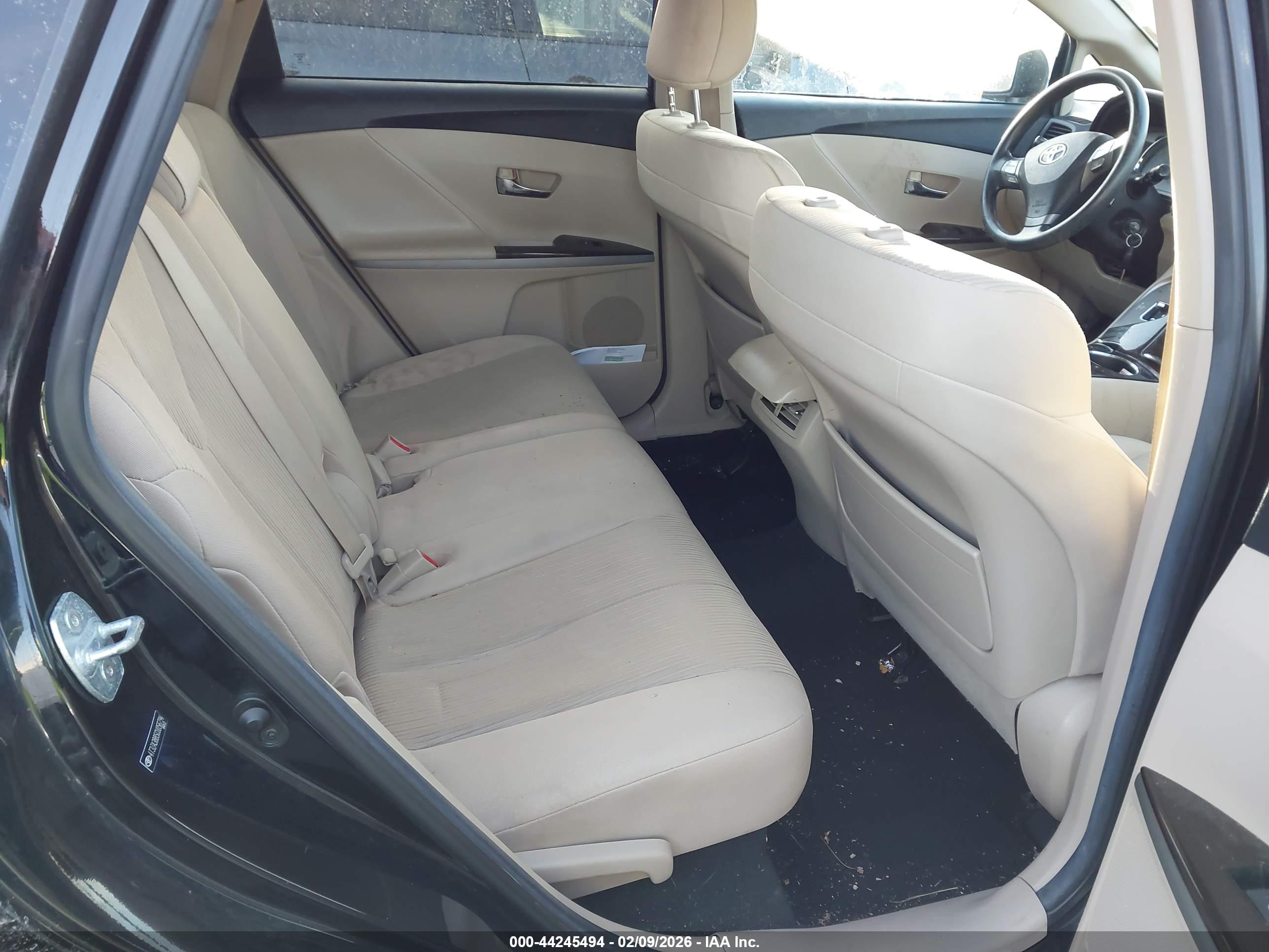 TOYOTA VENZA image 8