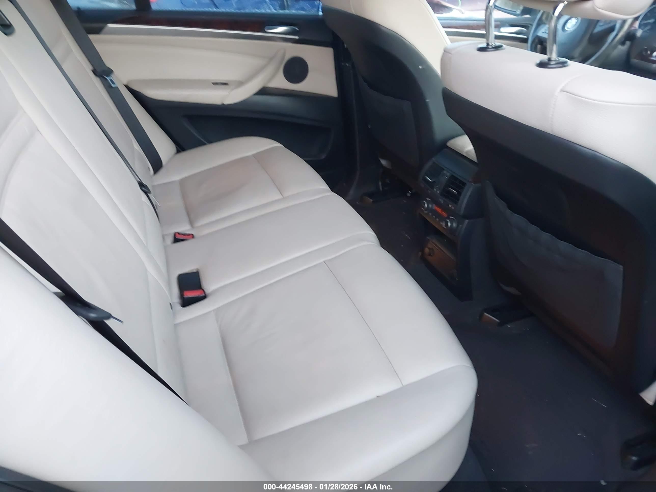 BMW X5 image 8