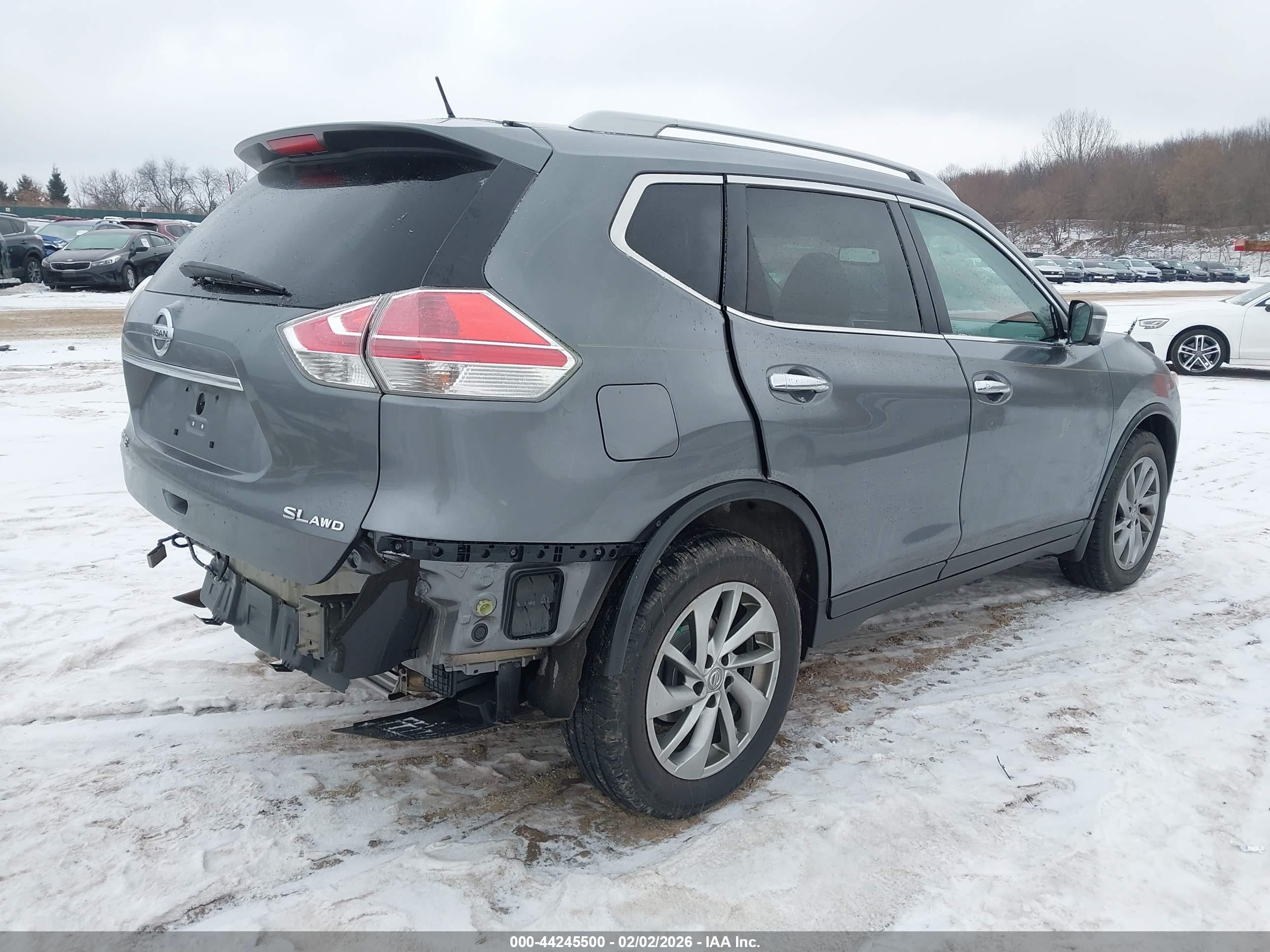 NISSAN ROGUE image 4