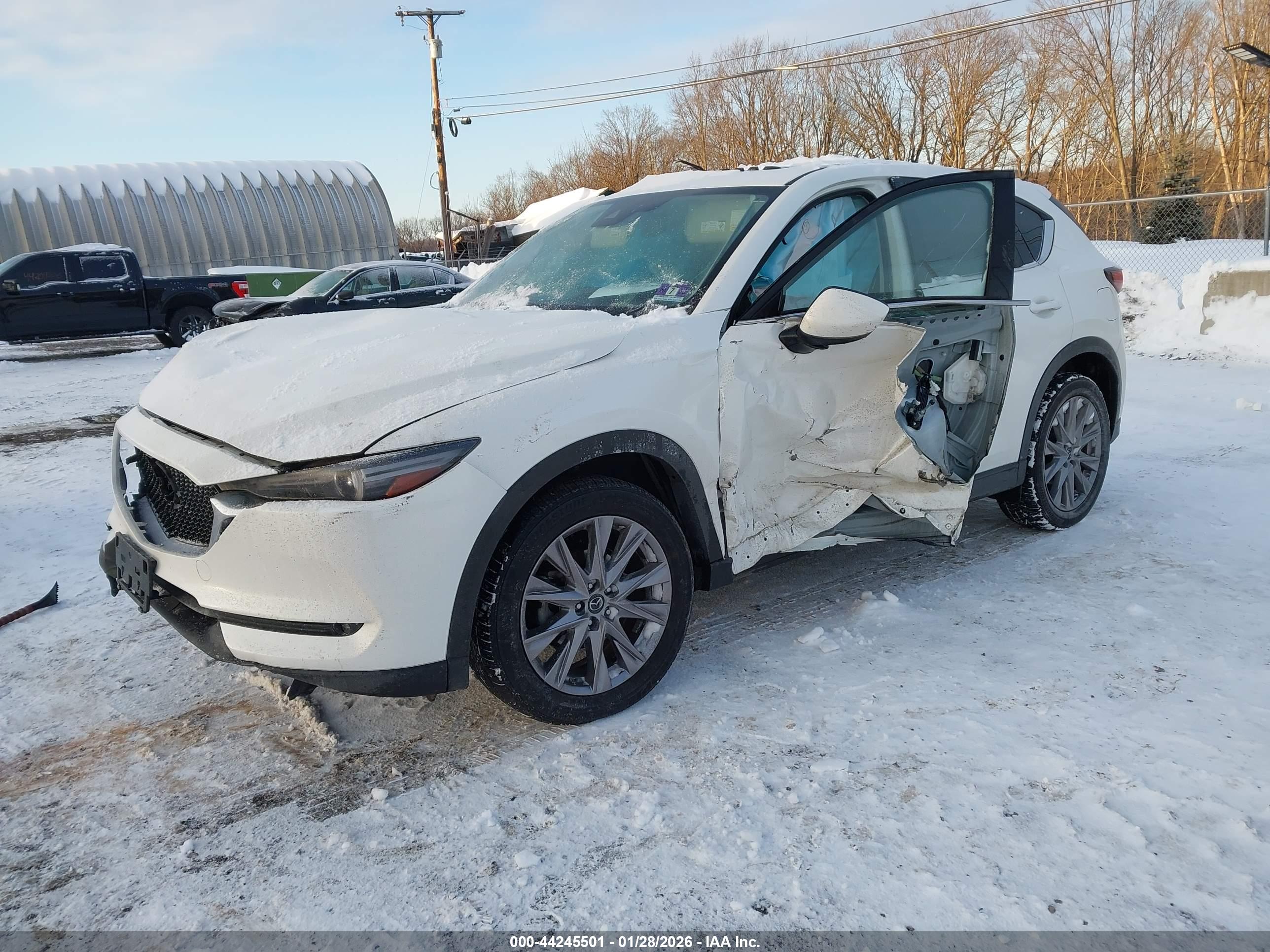 MAZDA CX-5 image 2