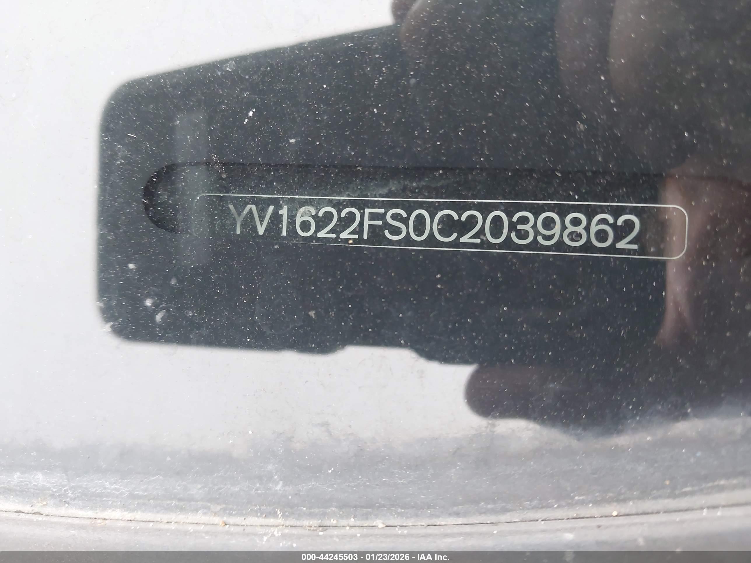 VOLVO S60 image 9