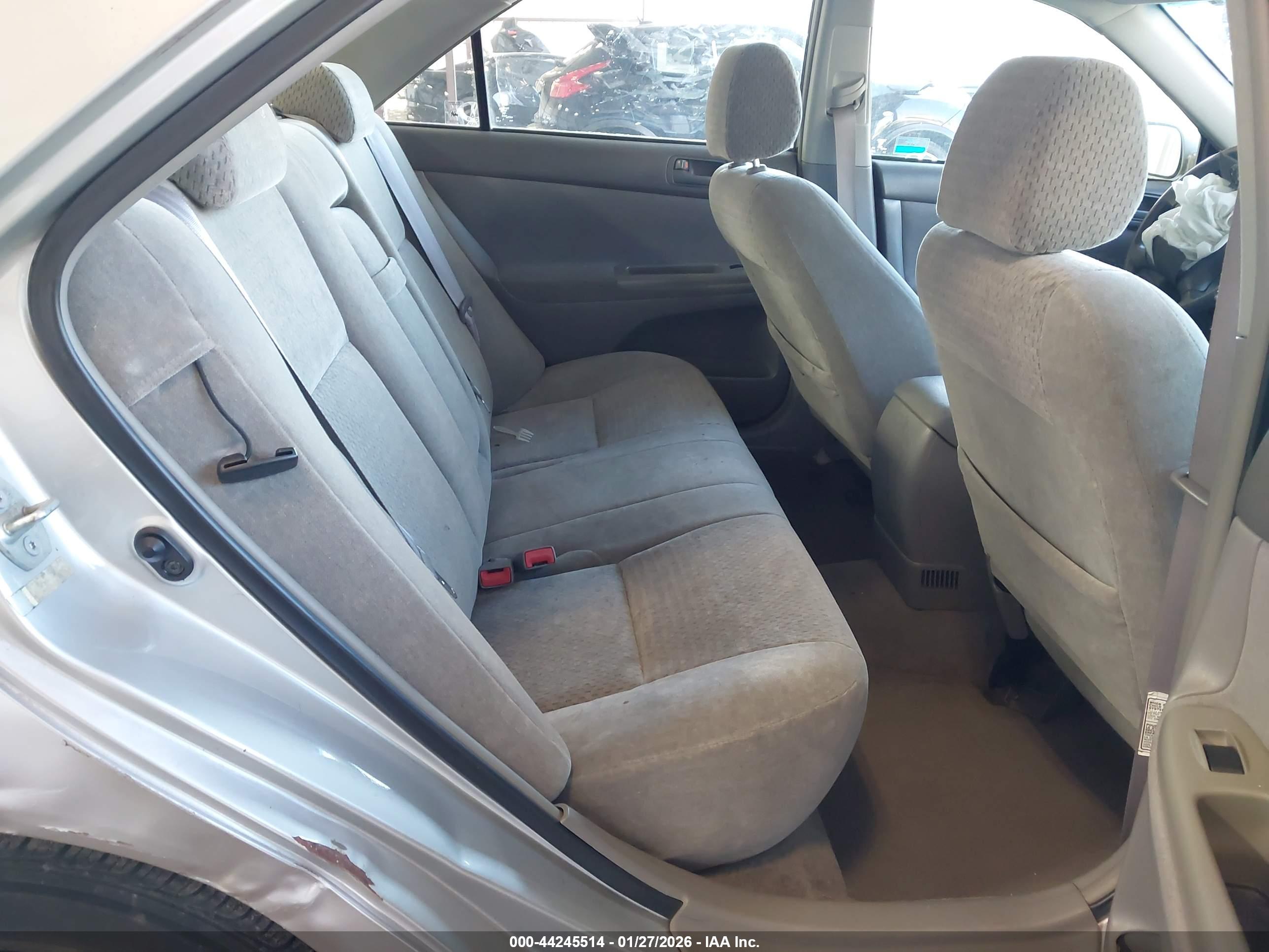 TOYOTA CAMRY image 8