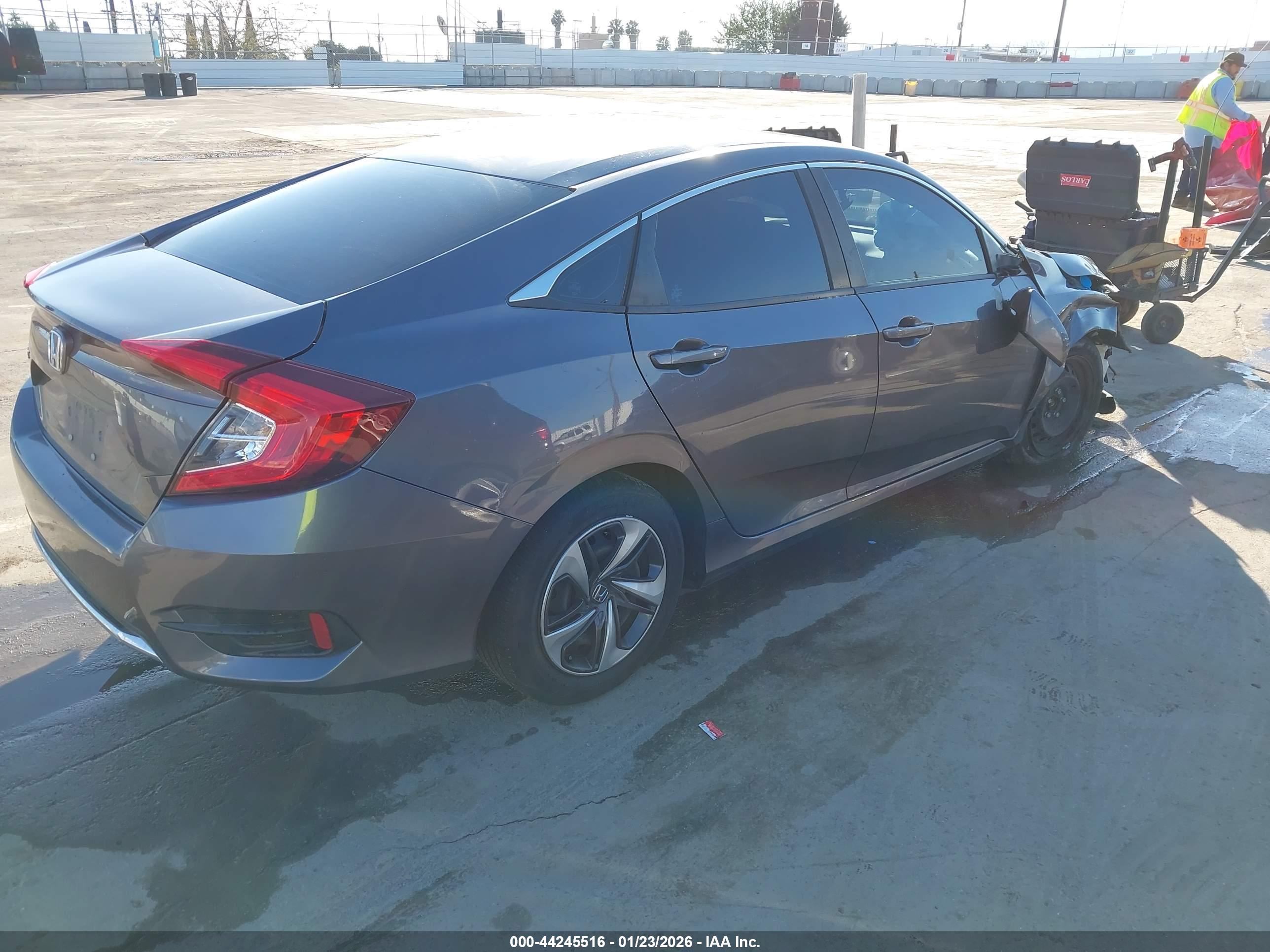 HONDA CIVIC image 4