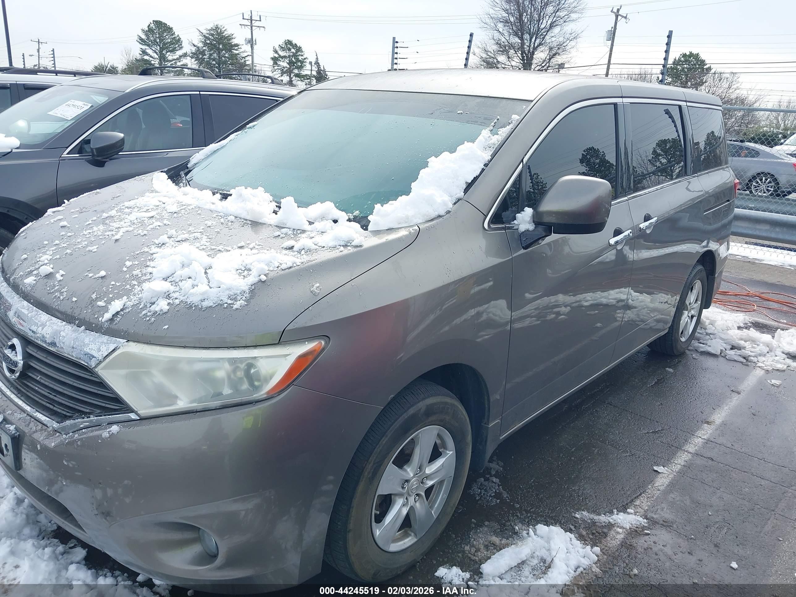 NISSAN QUEST image 2