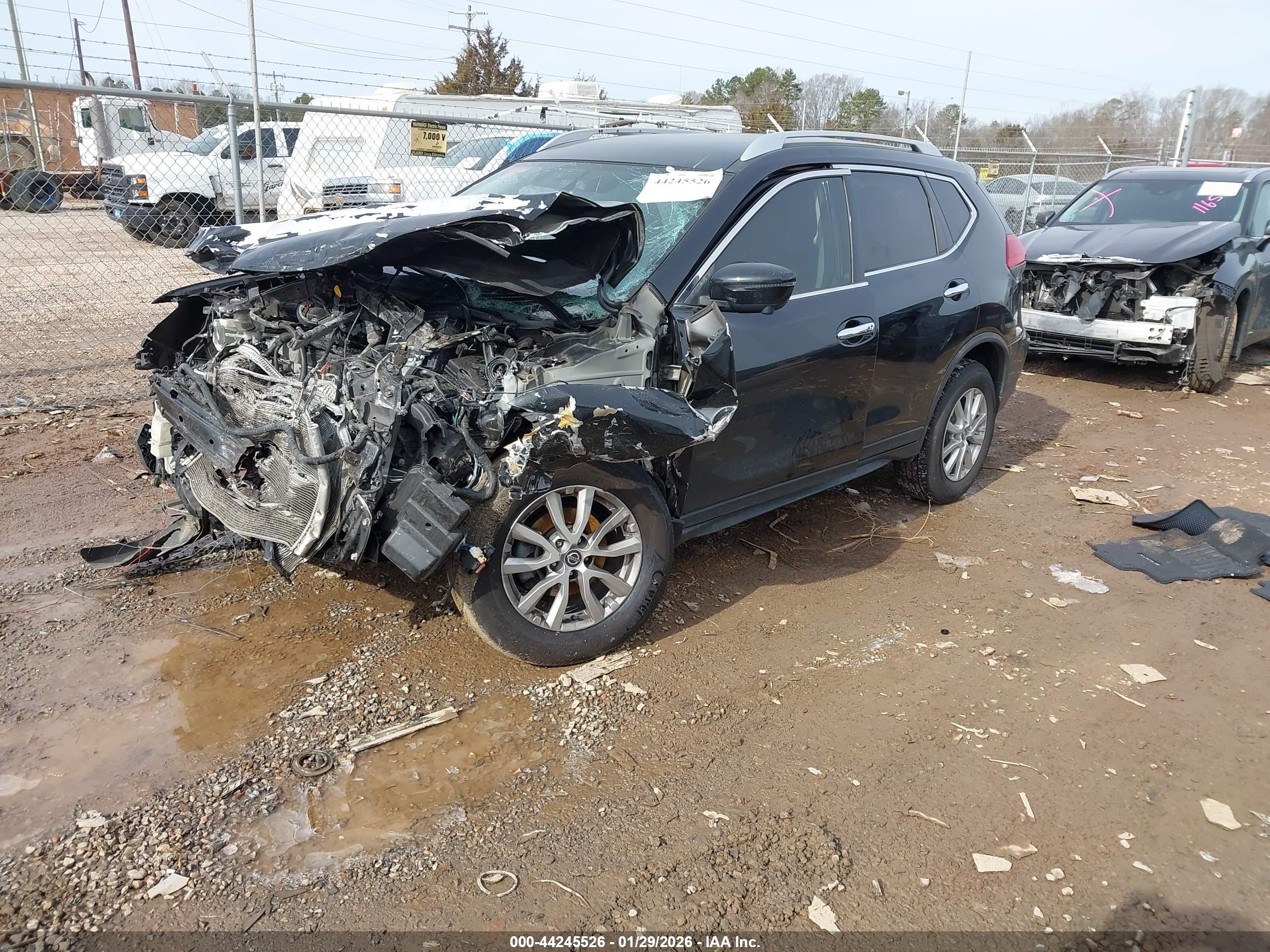 NISSAN ROGUE image 2