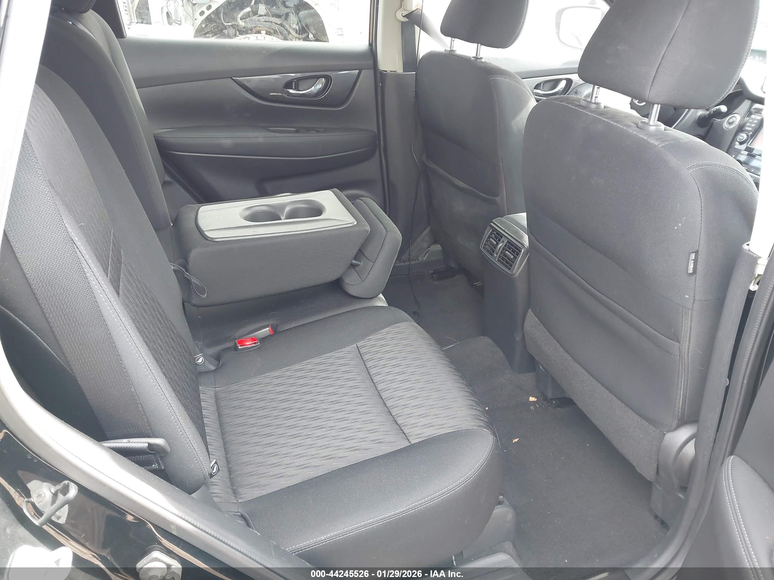 NISSAN ROGUE image 8