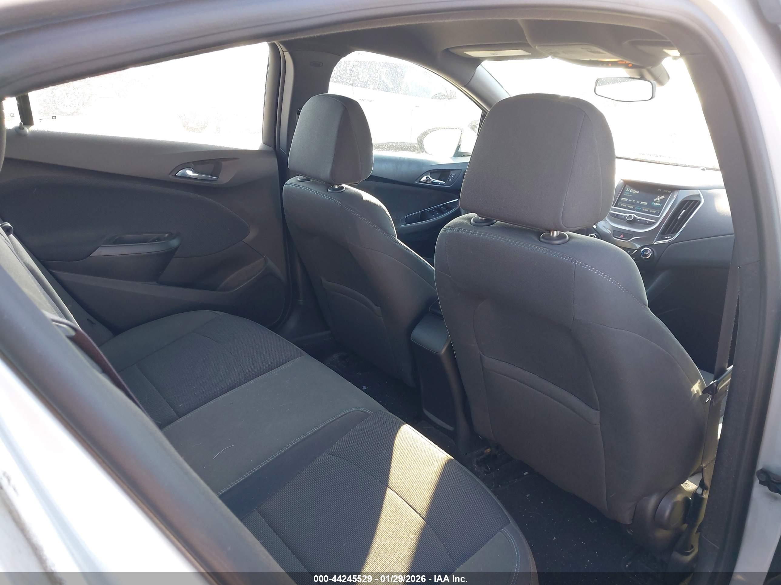 CHEVROLET CRUZE image 8