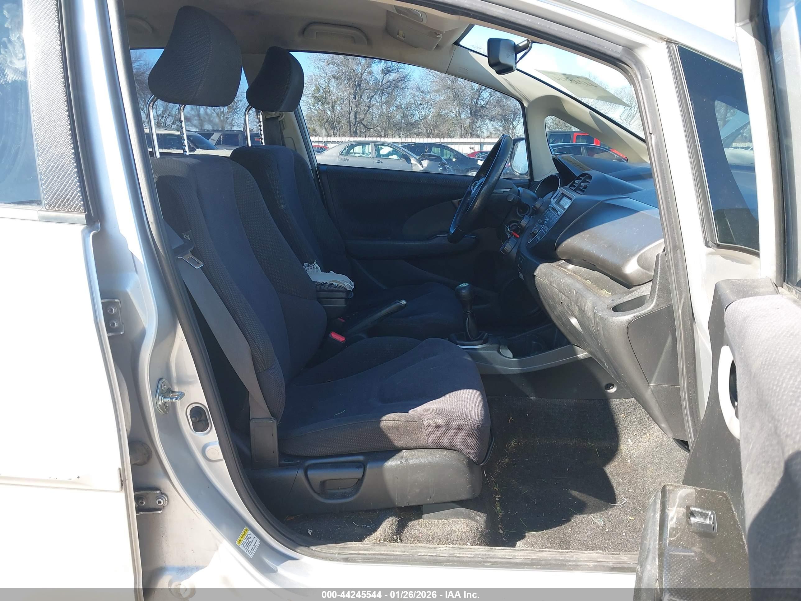 HONDA FIT image 5