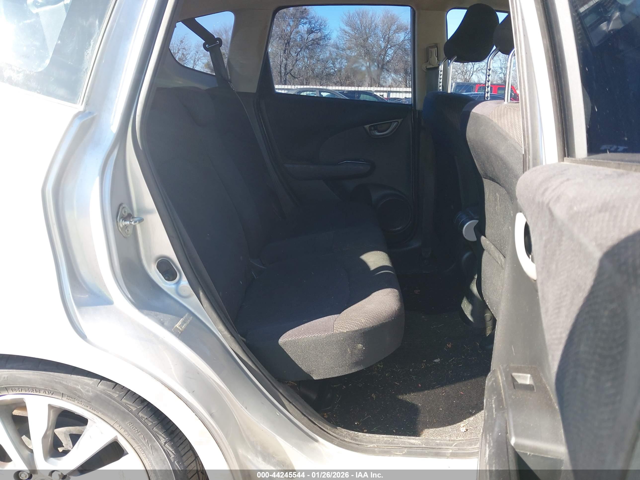 HONDA FIT image 8