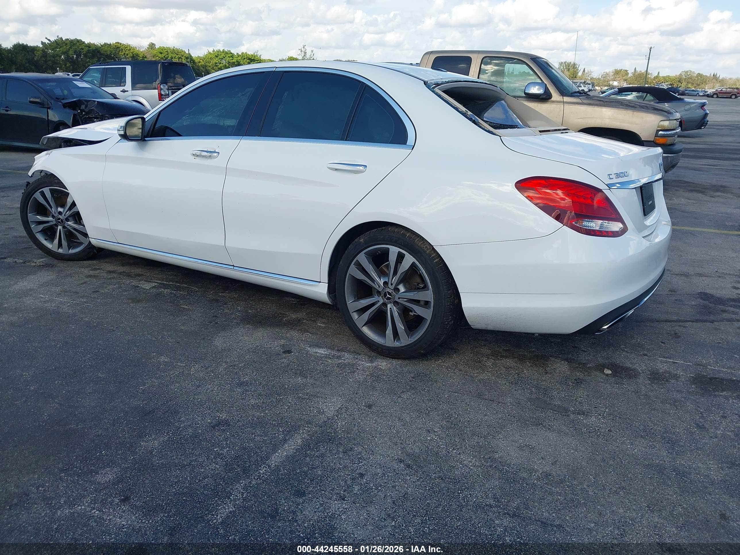 MERCEDES-BENZ C image 3