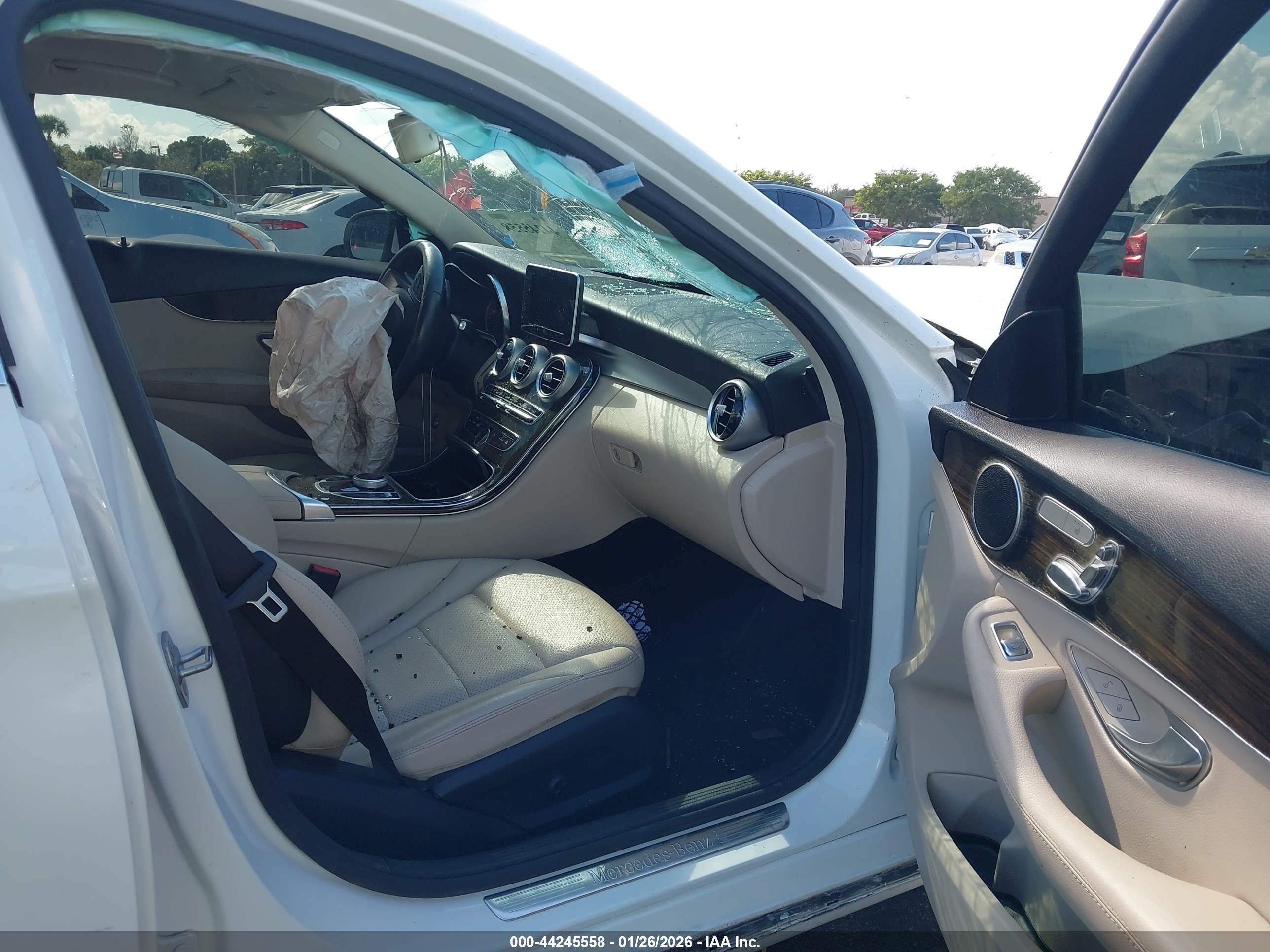 MERCEDES-BENZ C image 5