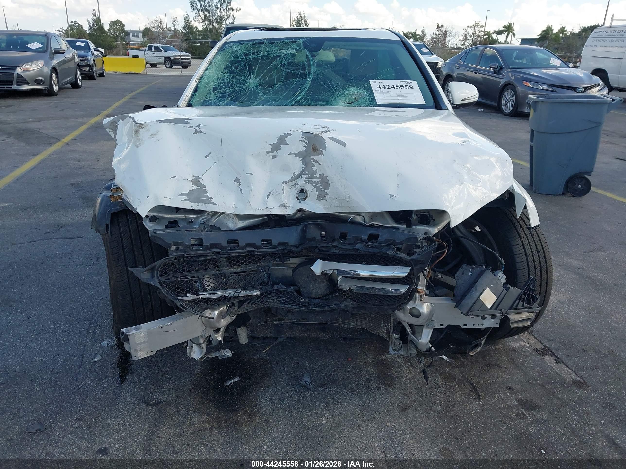MERCEDES-BENZ C image 6