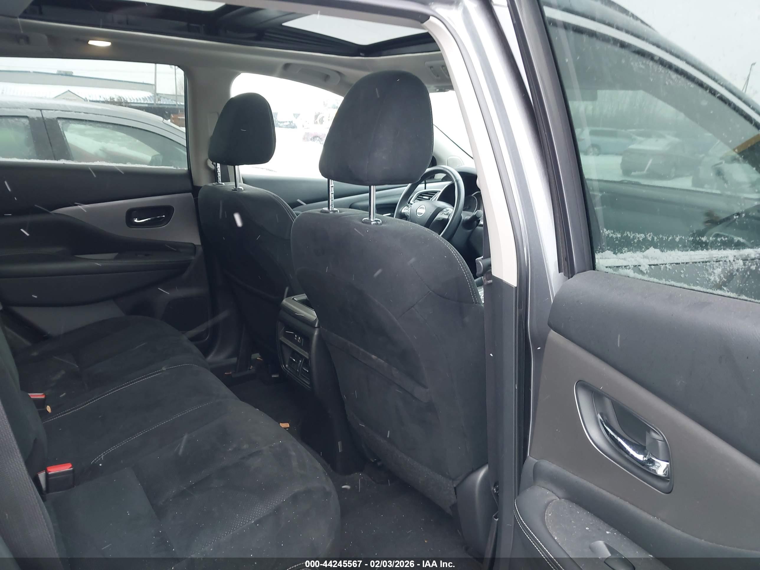 NISSAN MURANO image 8
