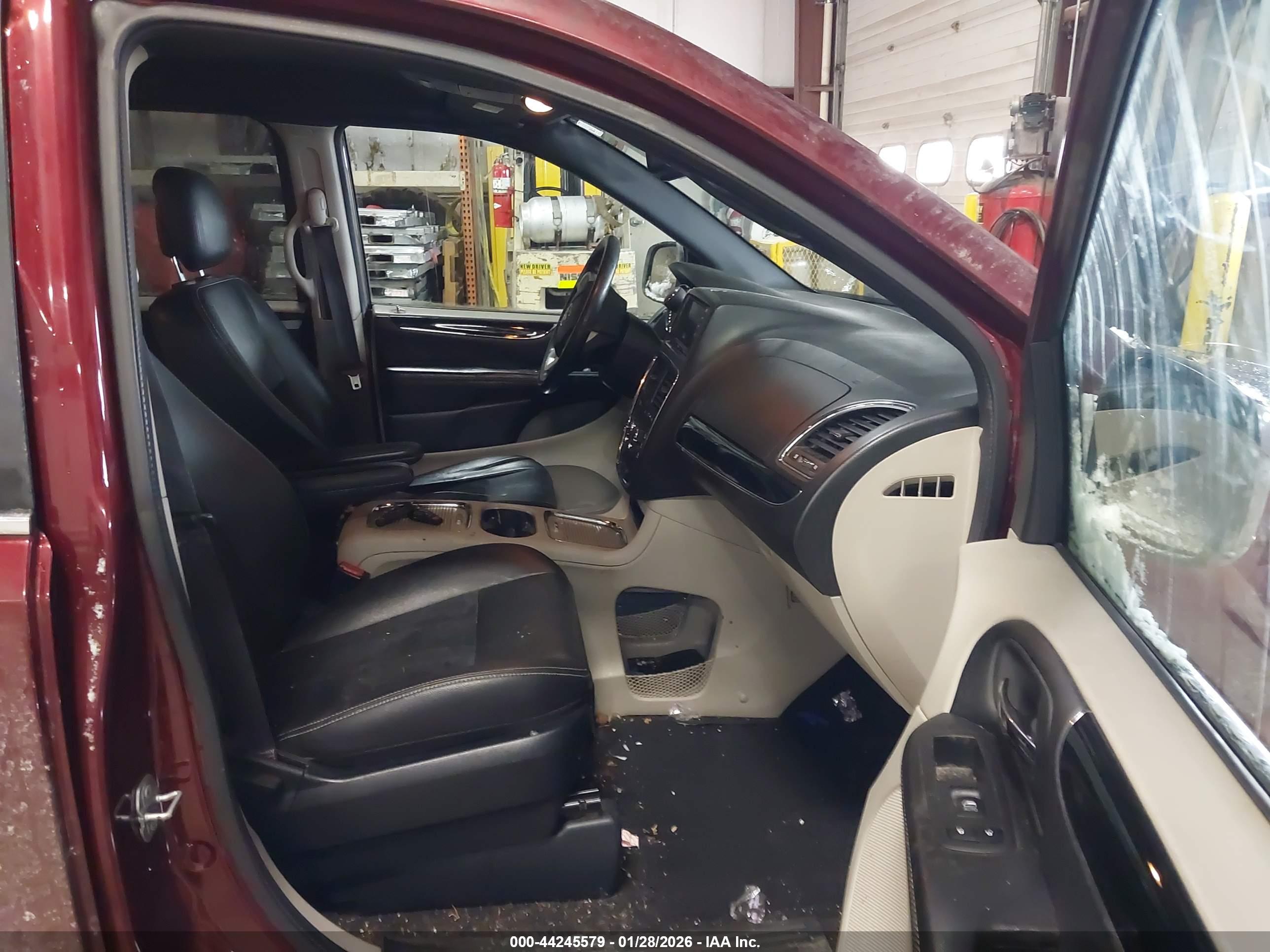 DODGE GRAND image 5