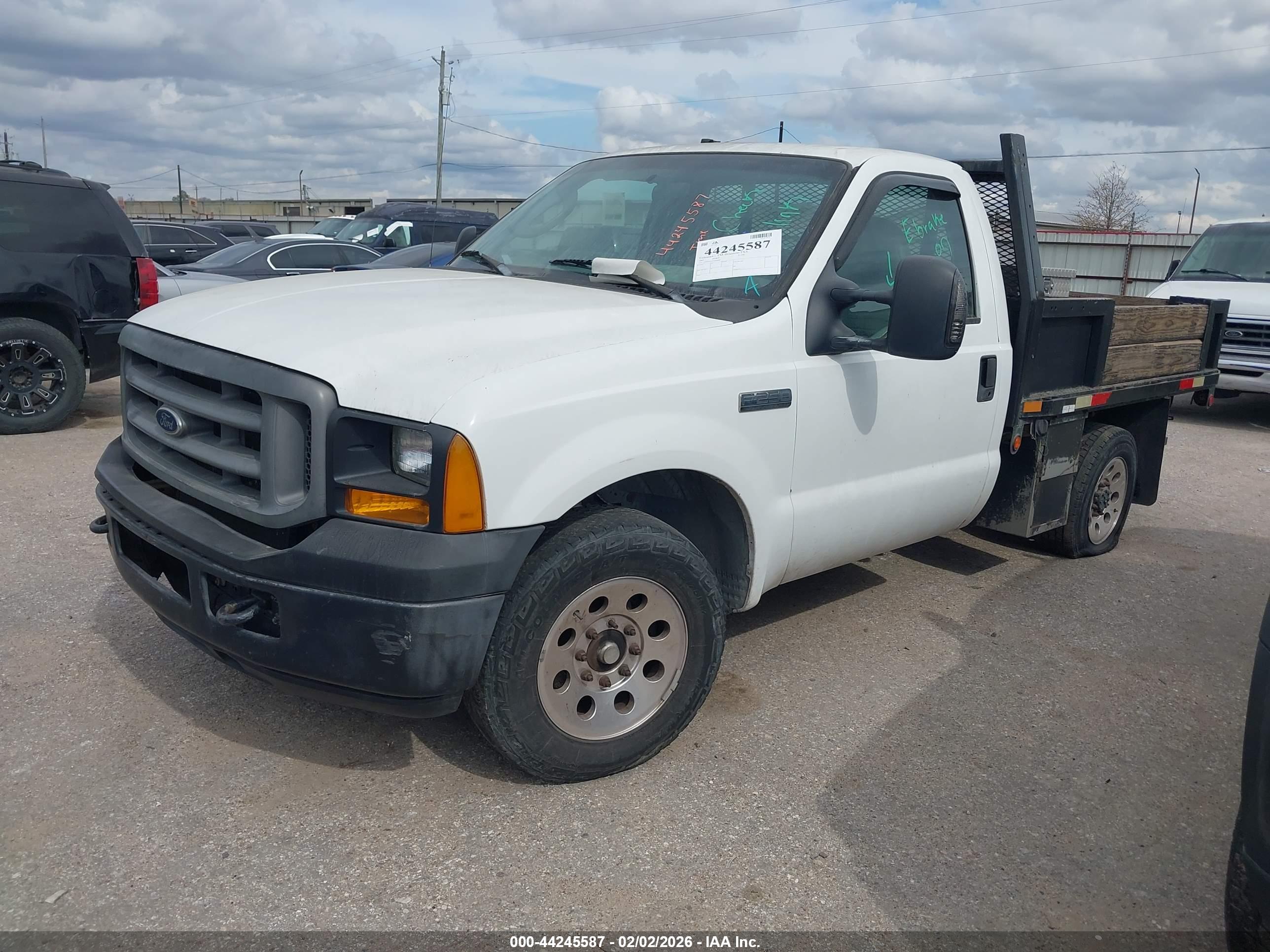 FORD F-250 image 2