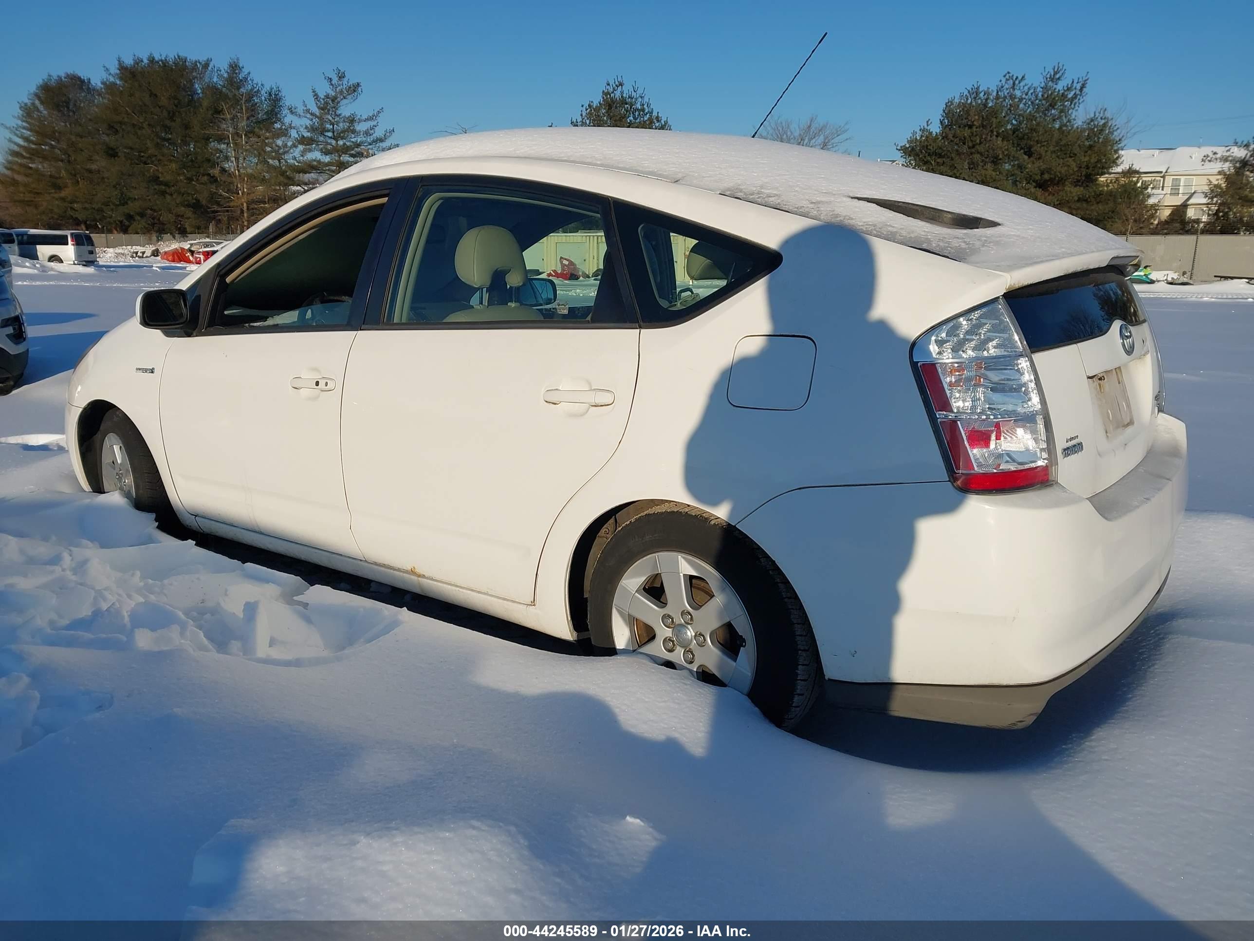 TOYOTA PRIUS image 3