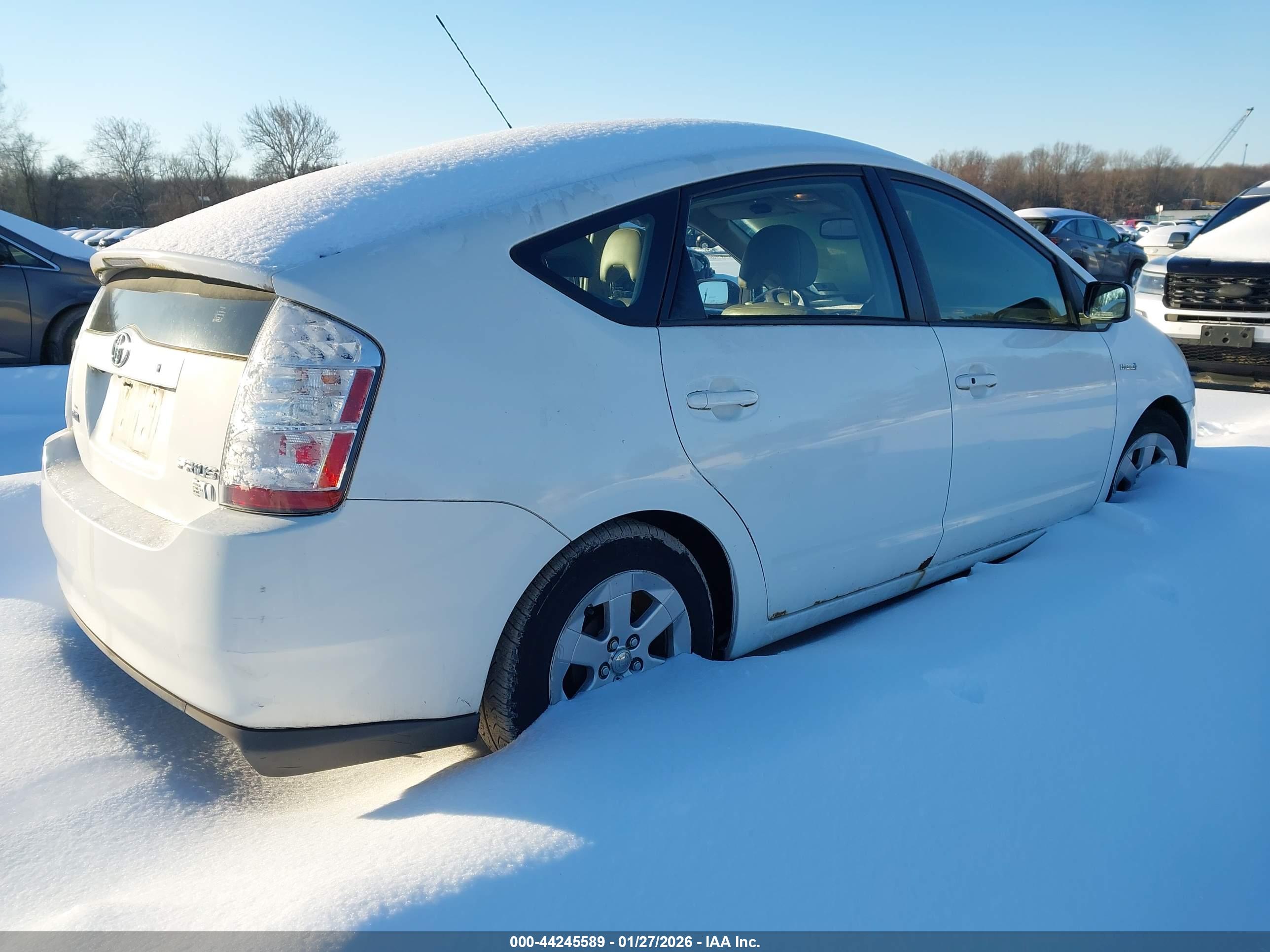 TOYOTA PRIUS image 4