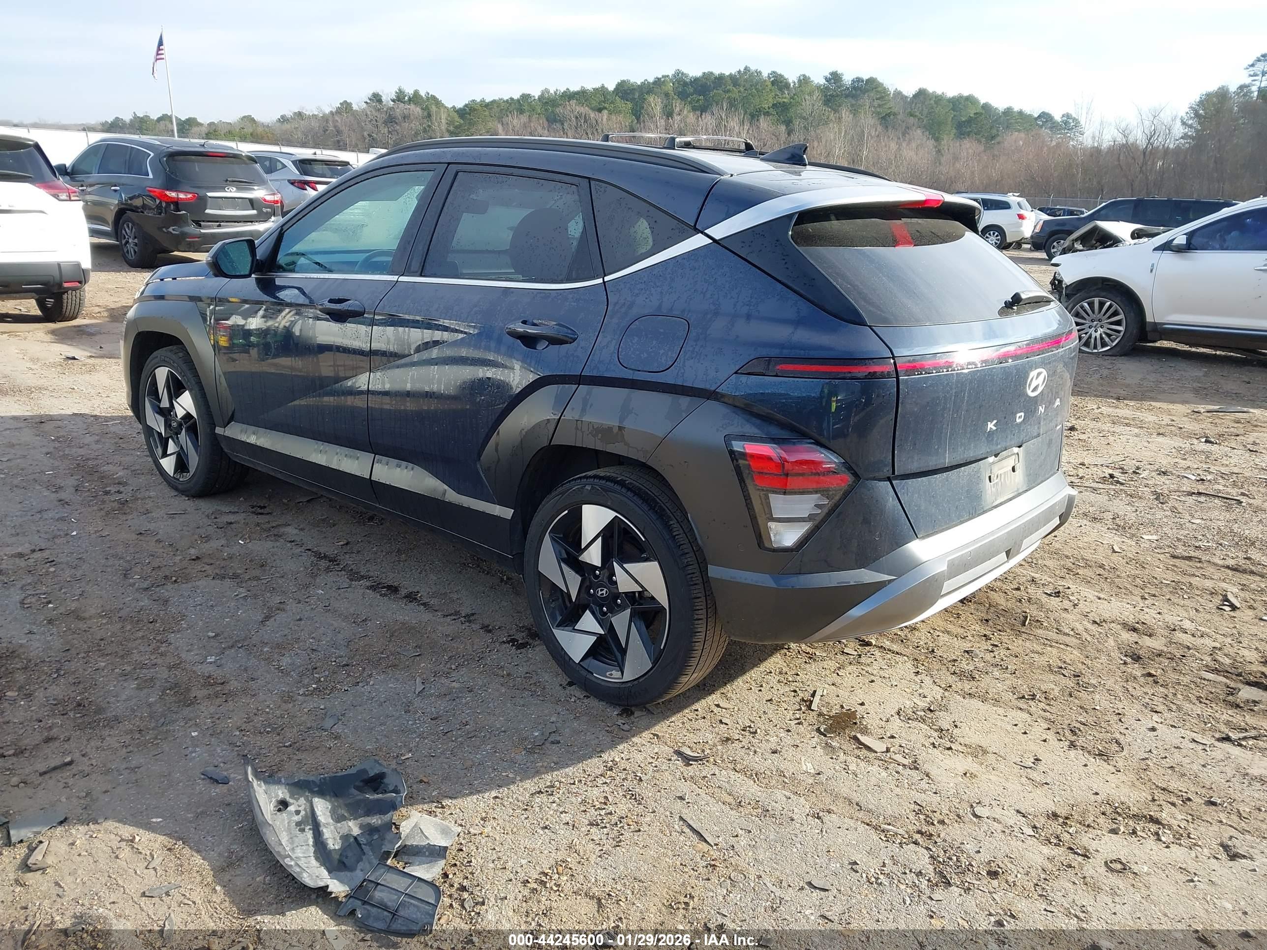 HYUNDAI KONA image 3