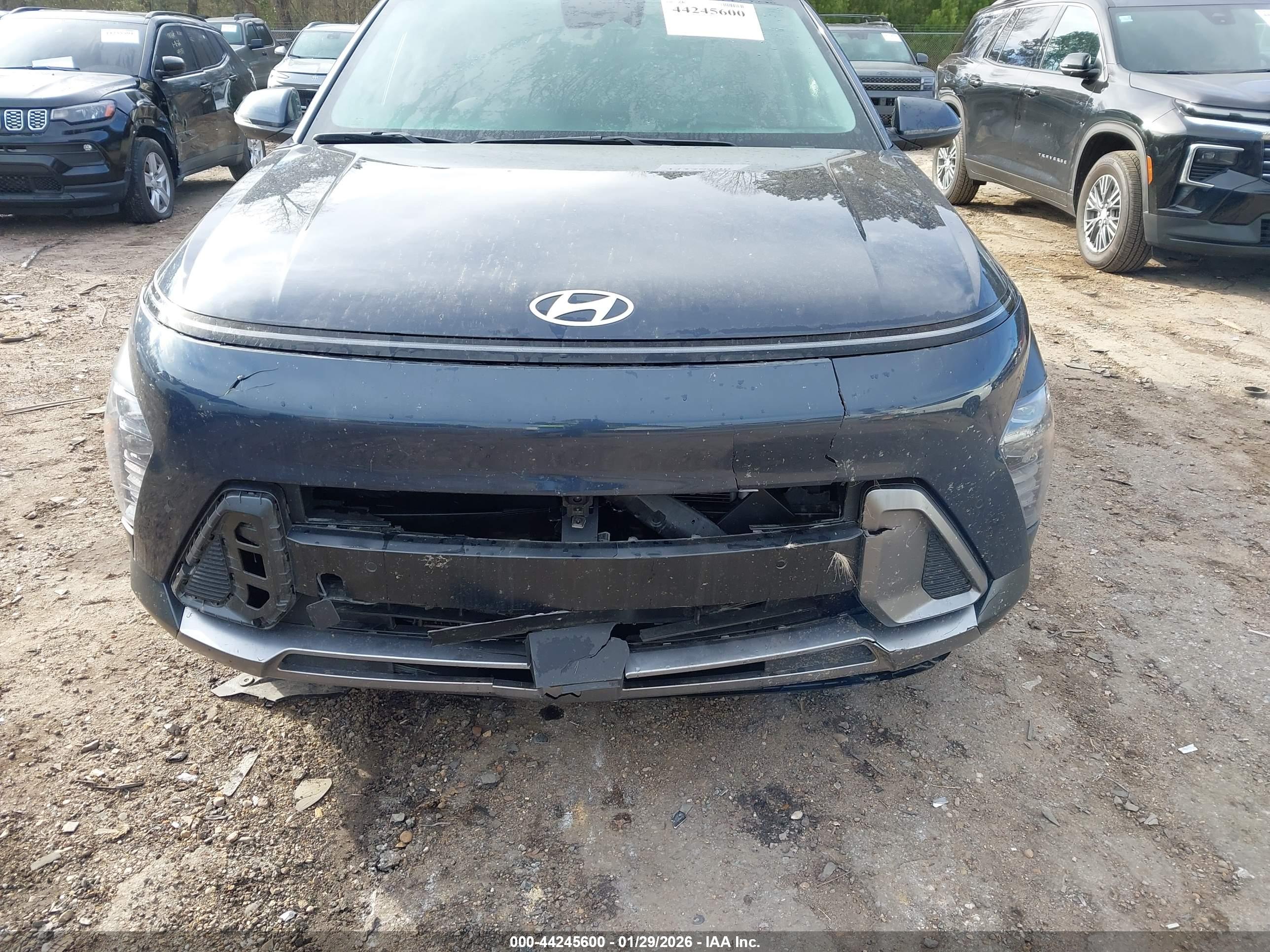 HYUNDAI KONA image 6
