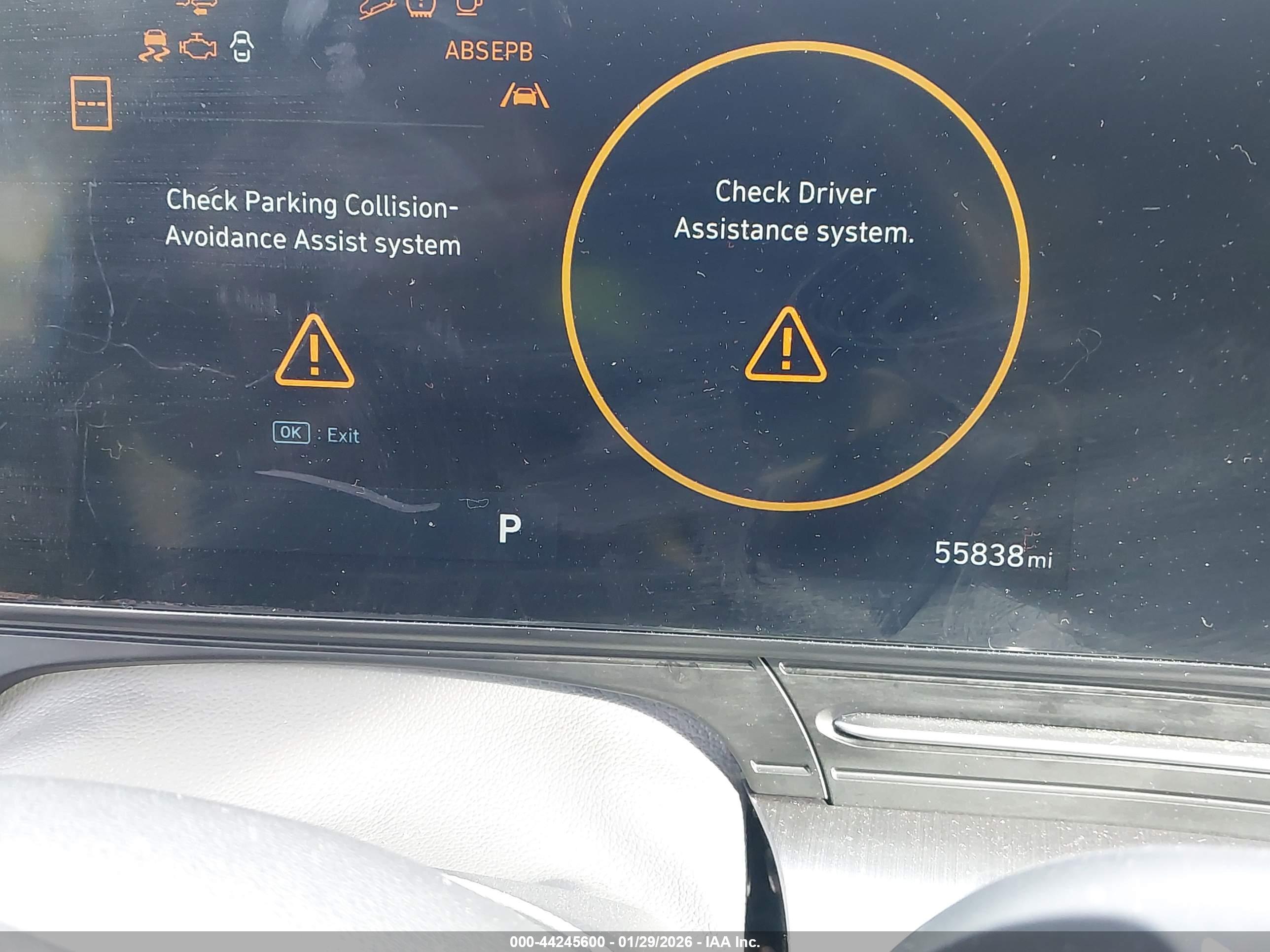 HYUNDAI KONA image 7